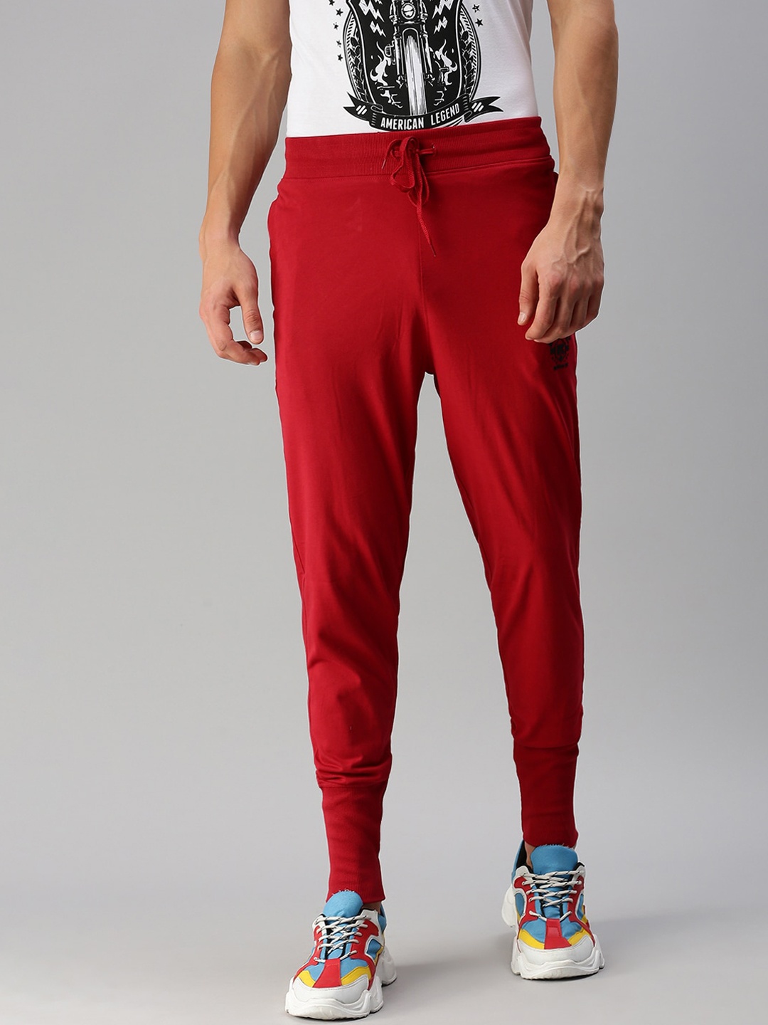 

ONN Men Red Solid Cotton Joggers