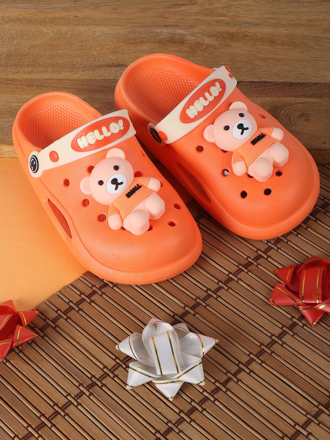 

PASSION PETALS Unisex Kids Orange Printed PU Sneakers