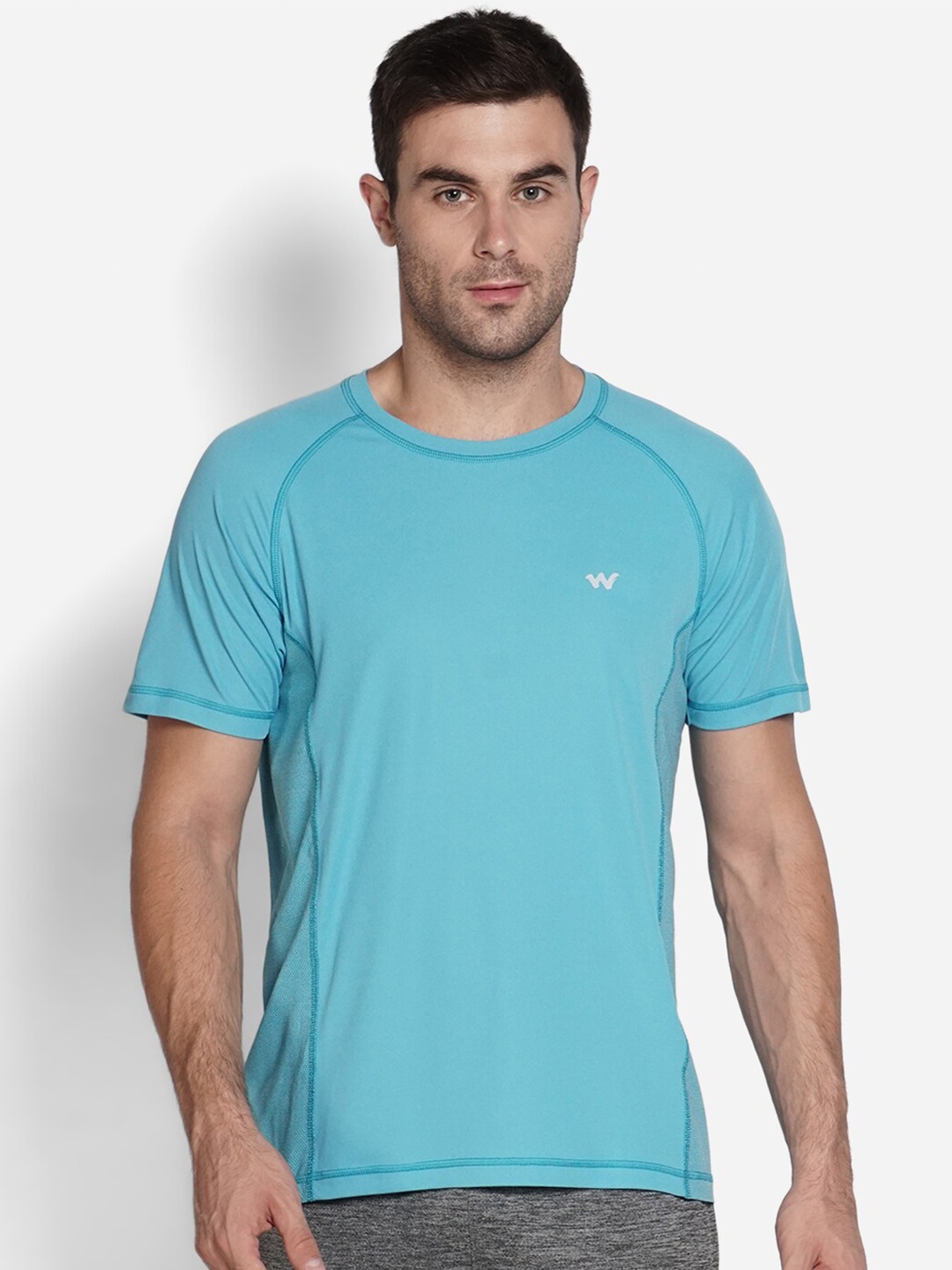 

Wildcraft Men Blue Drop-Shoulder Sleeves Applique T-shirt