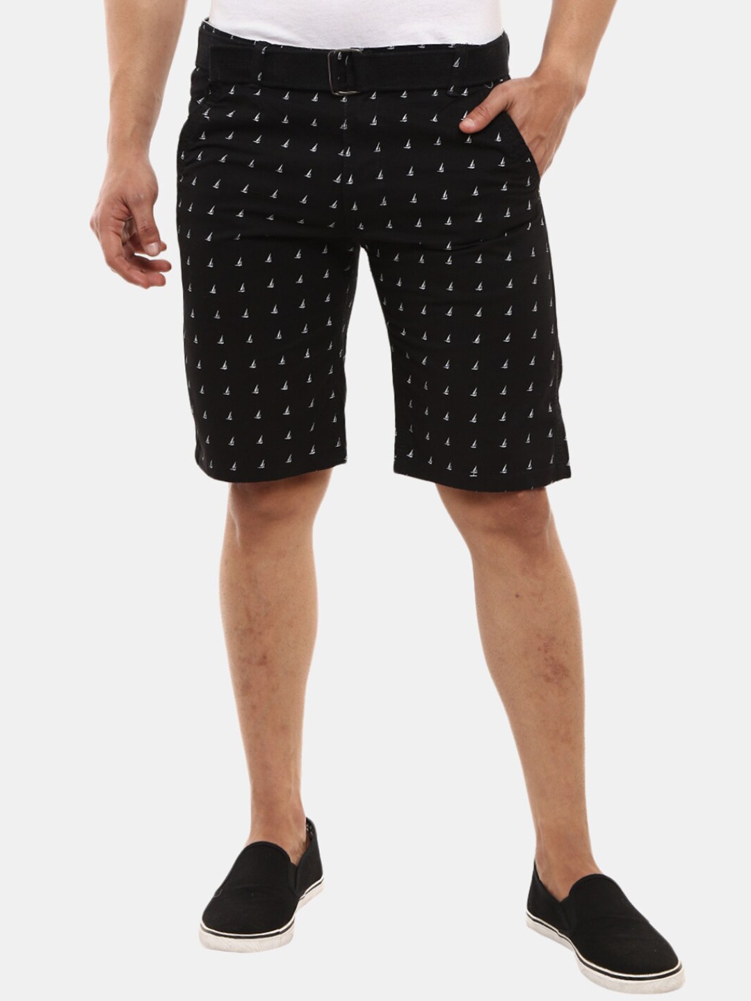 

V-Mart Men Black Cotton Printed Outdoor Chino Shorts