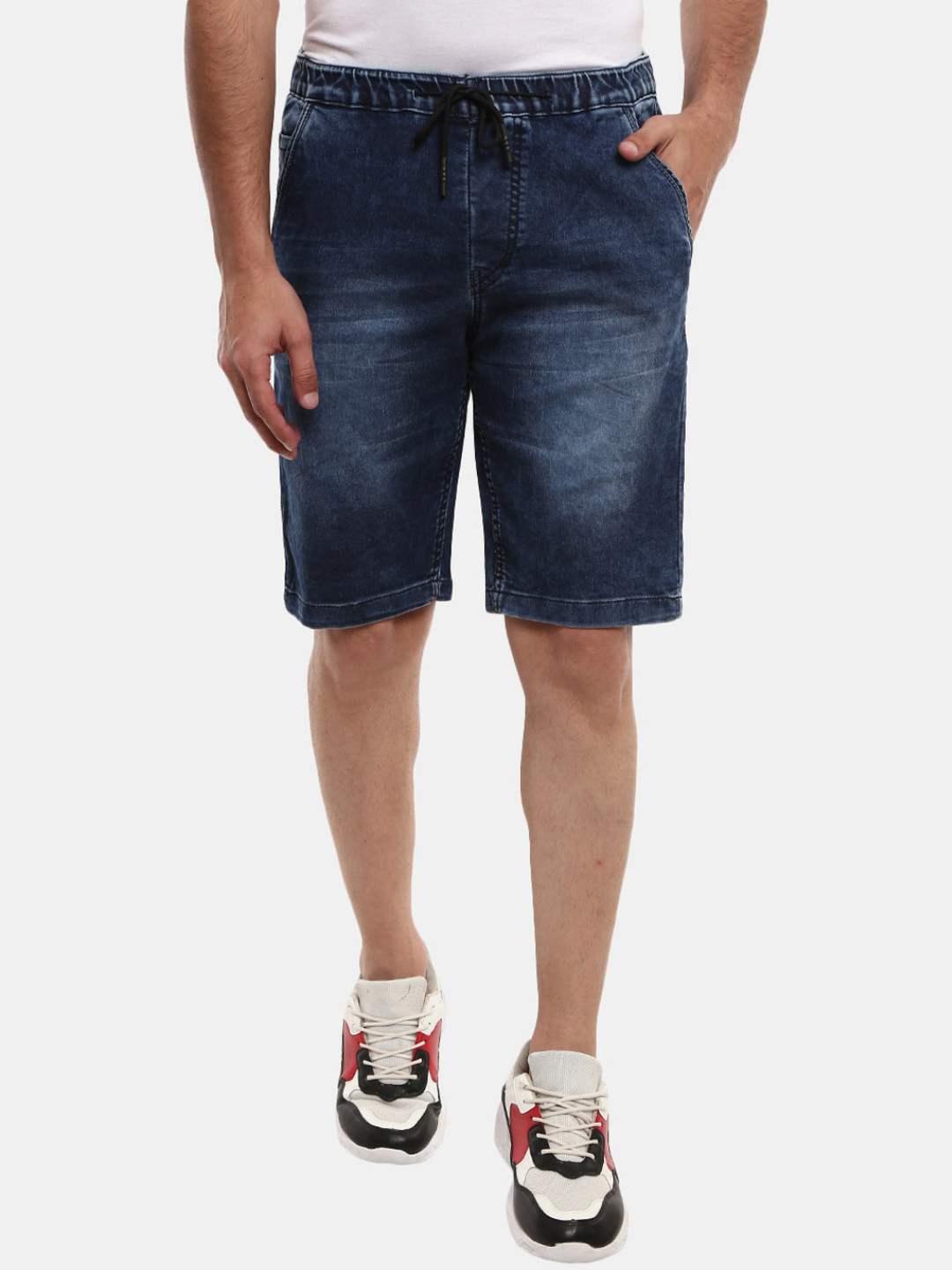

V-Mart Men Blue Washed Denim Outdoor Denim Shorts