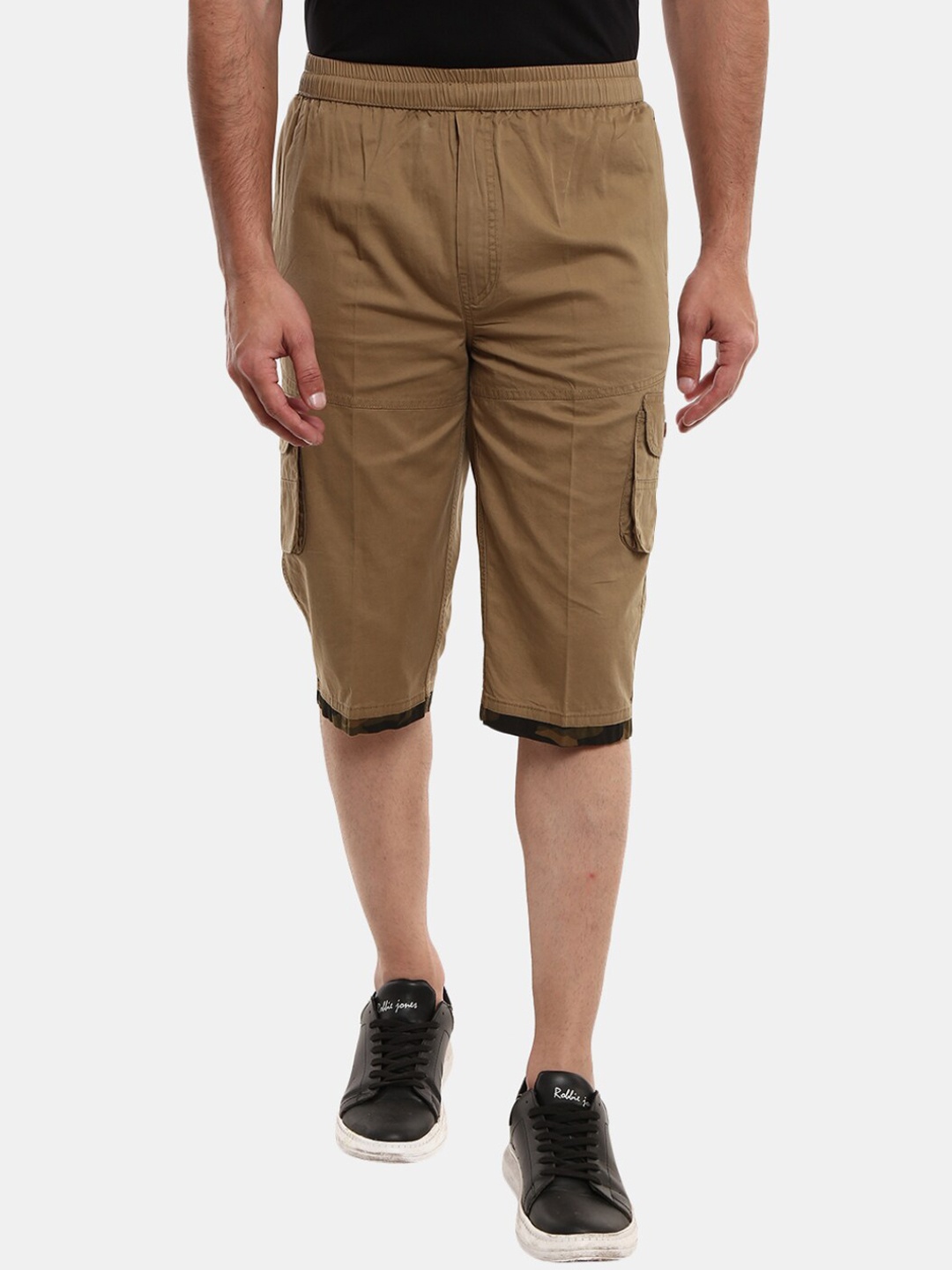 

V-Mart Men Khaki Outdoor Cargo Shorts