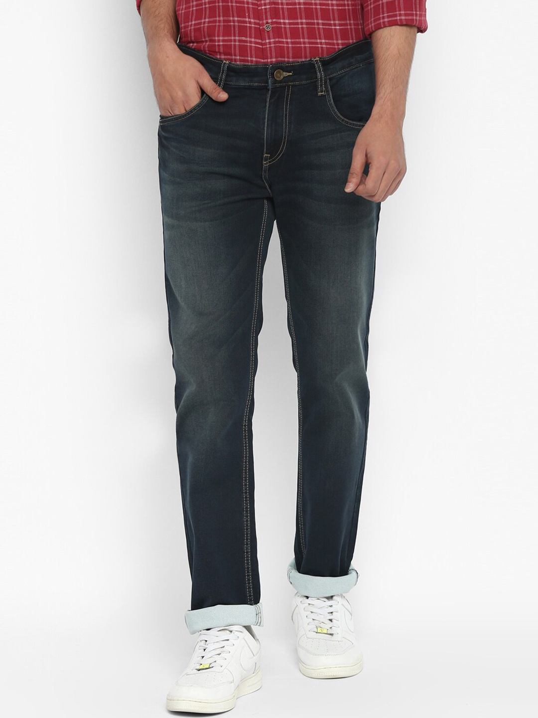 

Turtle Men Navy Blue Tapered Fit Light Fade Stretchable Jeans