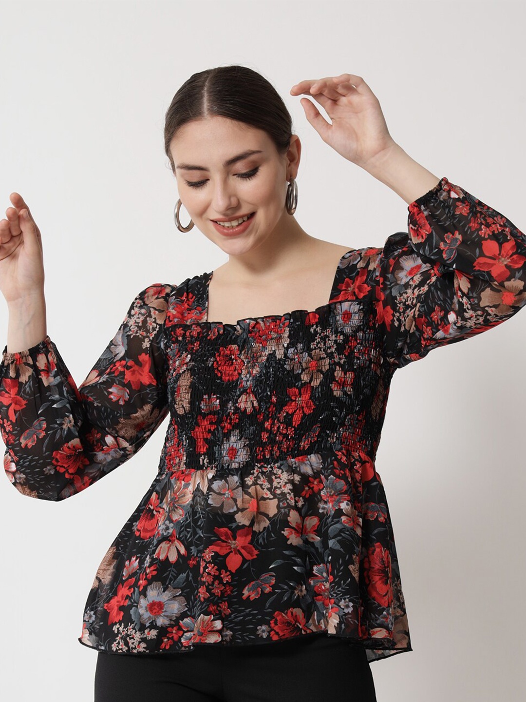 

Trend Arrest Black Floral Print Crepe Top