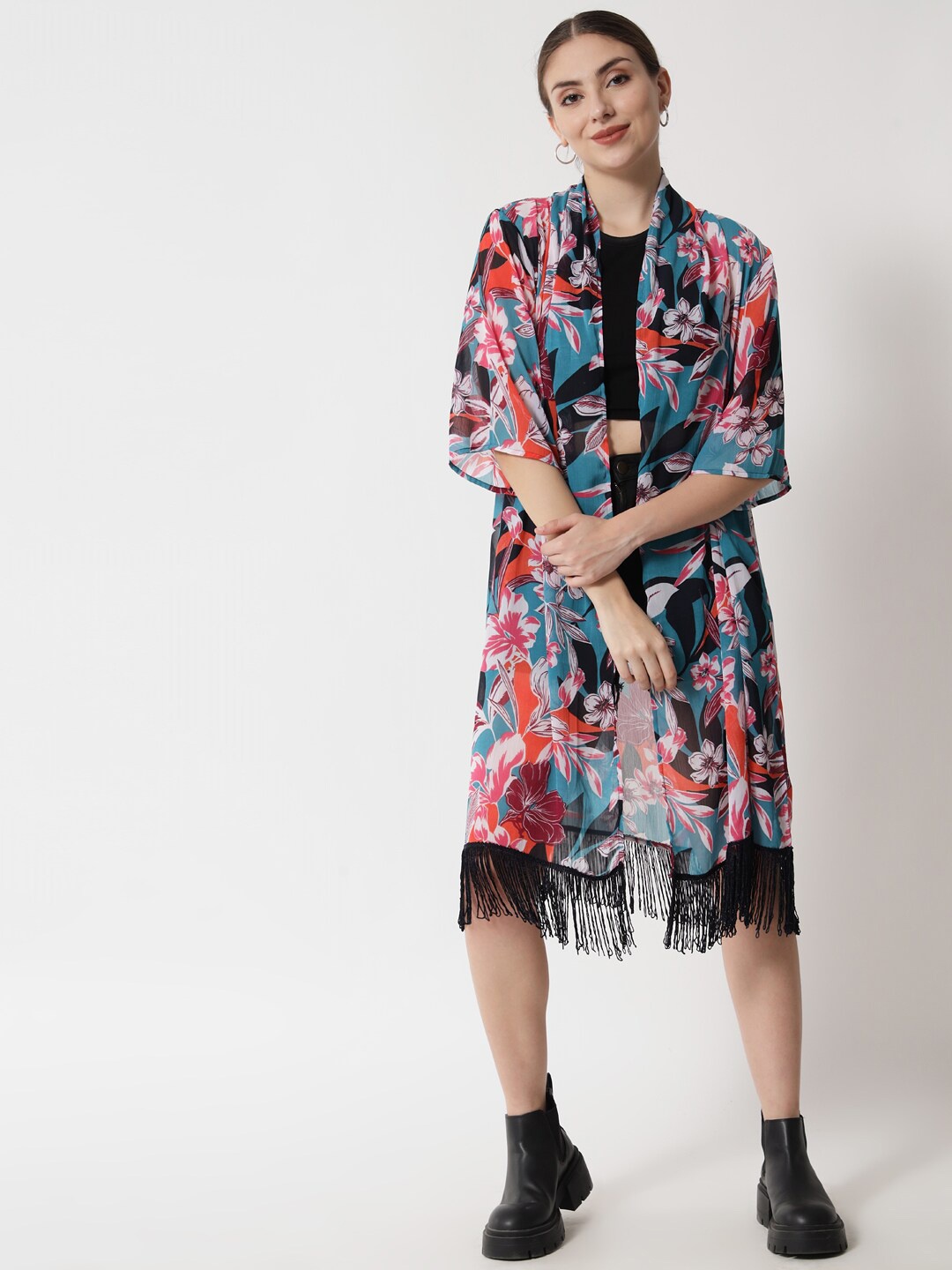 

Trend Arrest Women Pink & Blue Printed Longline Shrug