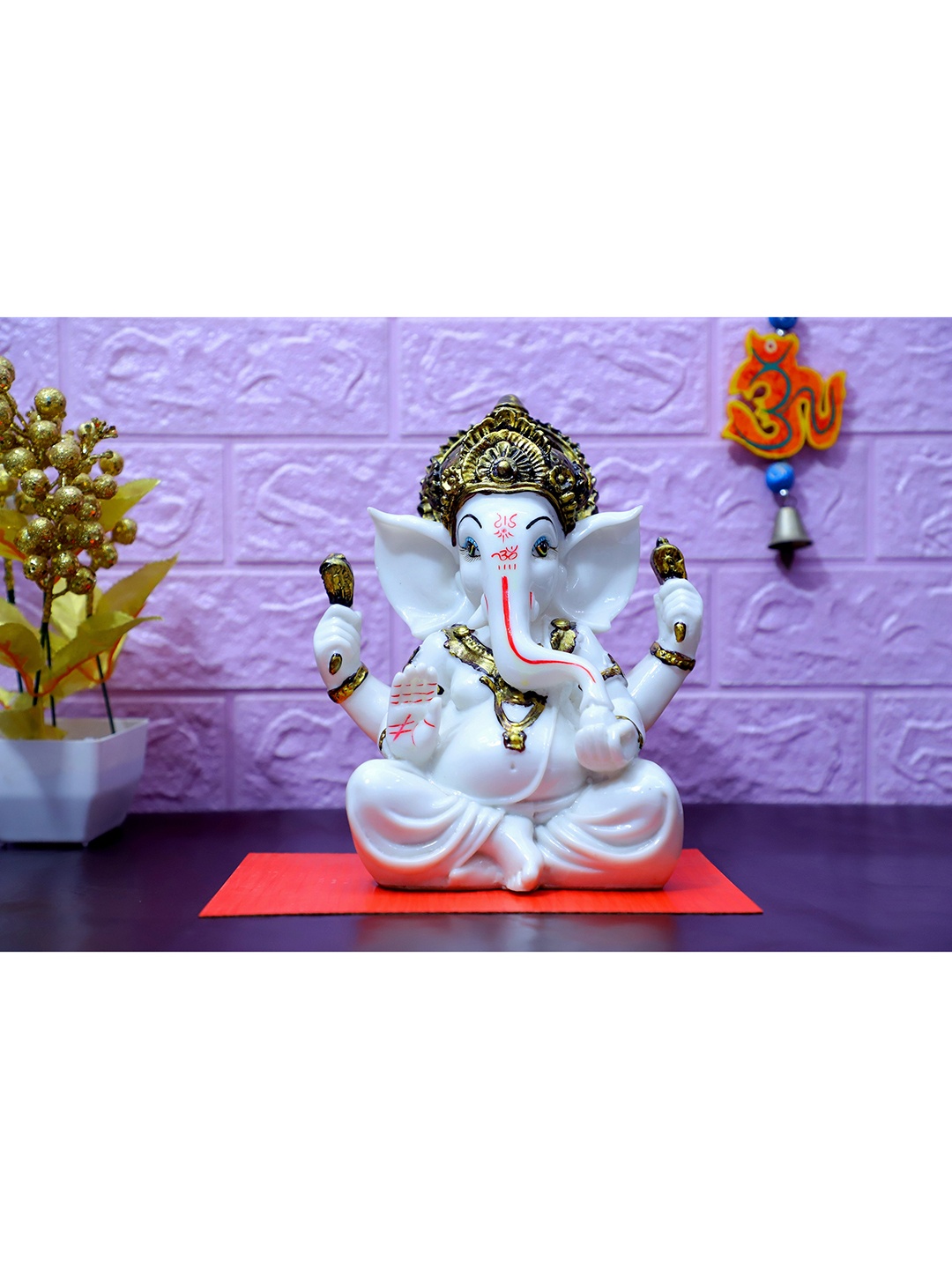 

FASHIYANOO White & Gold-Toned Ganesha Idol Showpieces