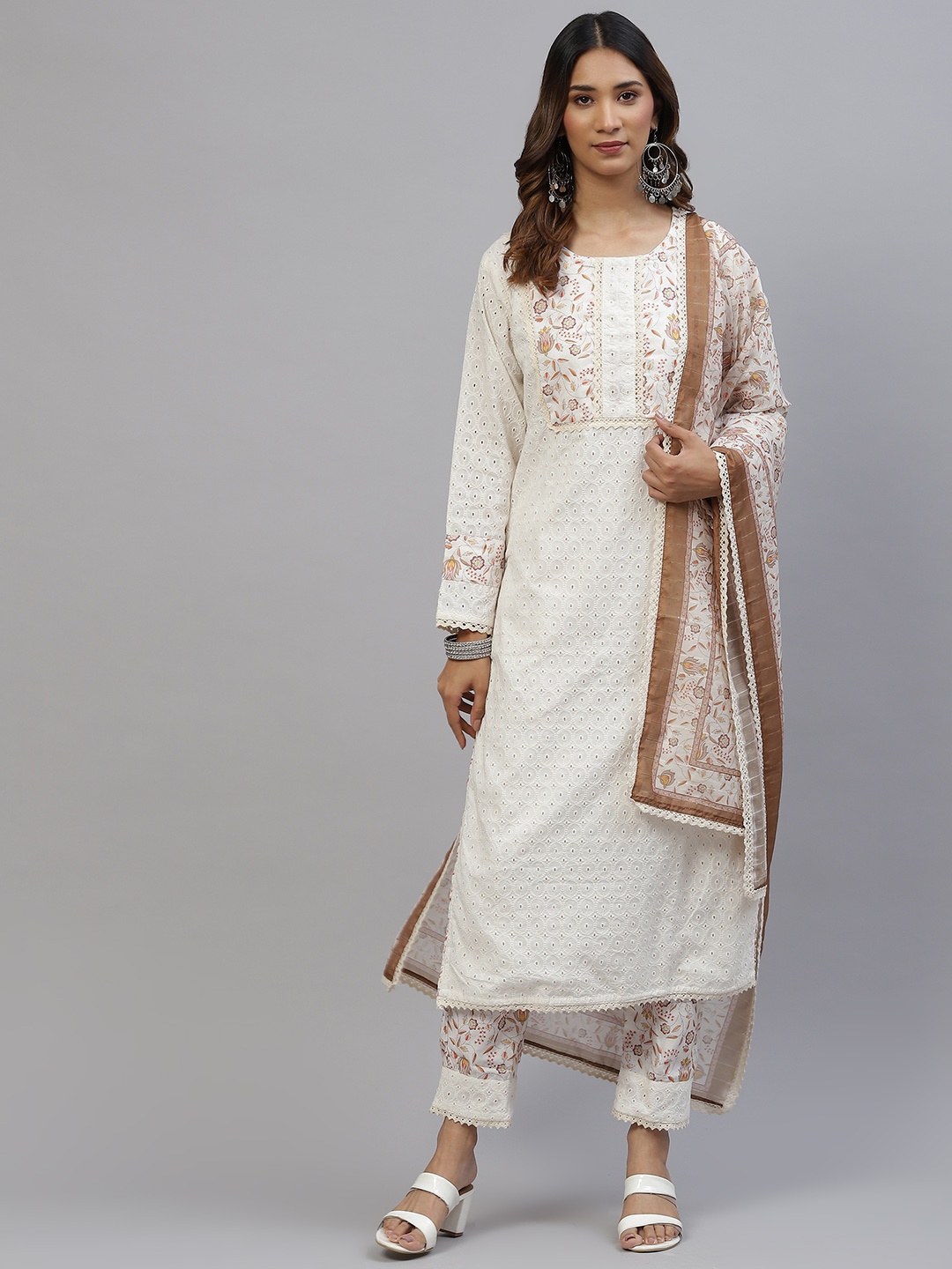 

Silai Bunai Women Off White Ethnic Motifs Yoke Design Thread Work Kurta with Trousers & With Dupatta