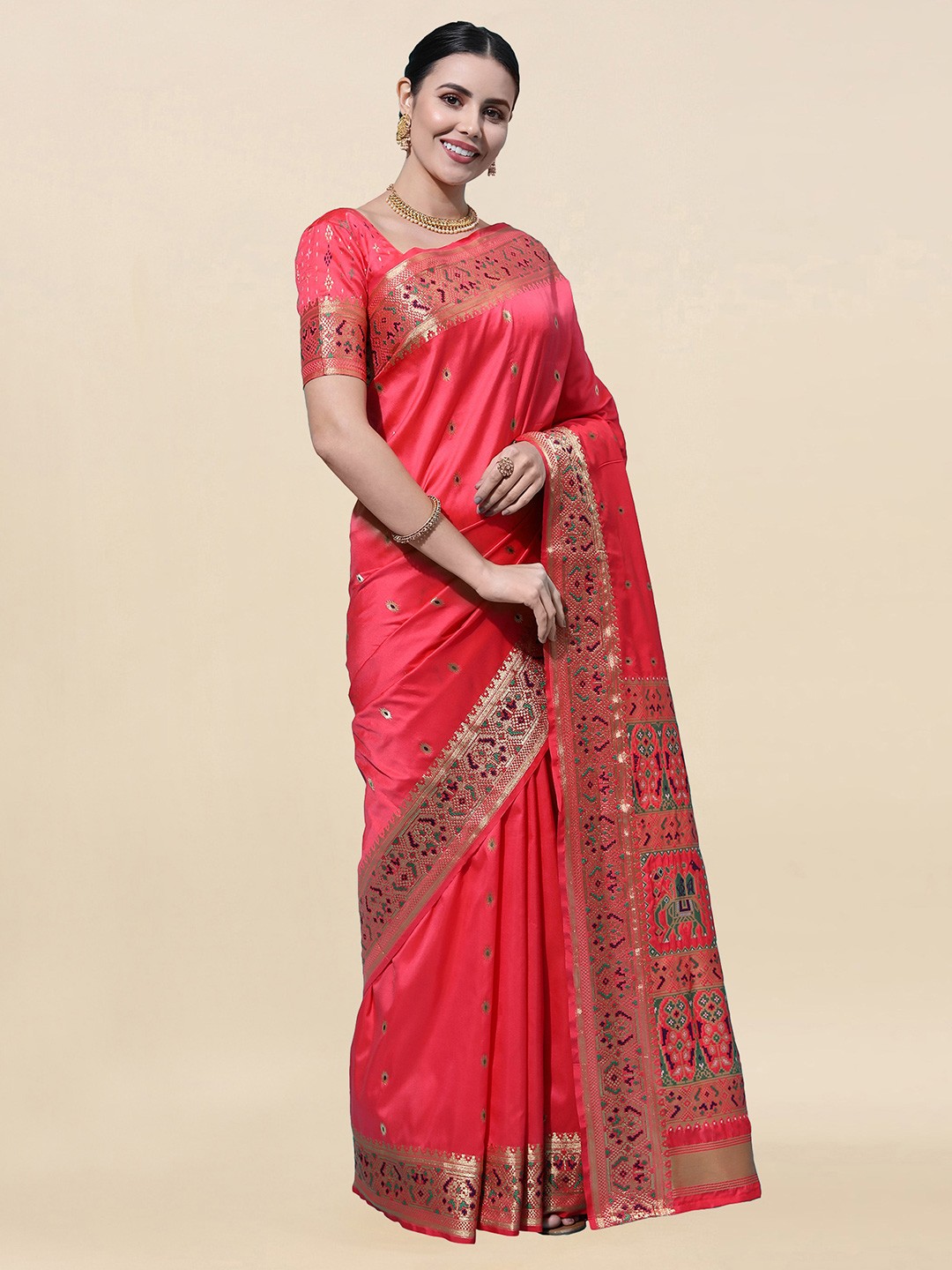 

Satrani Pink & Gold-Toned Floral Zari Silk Cotton Banarasi Saree