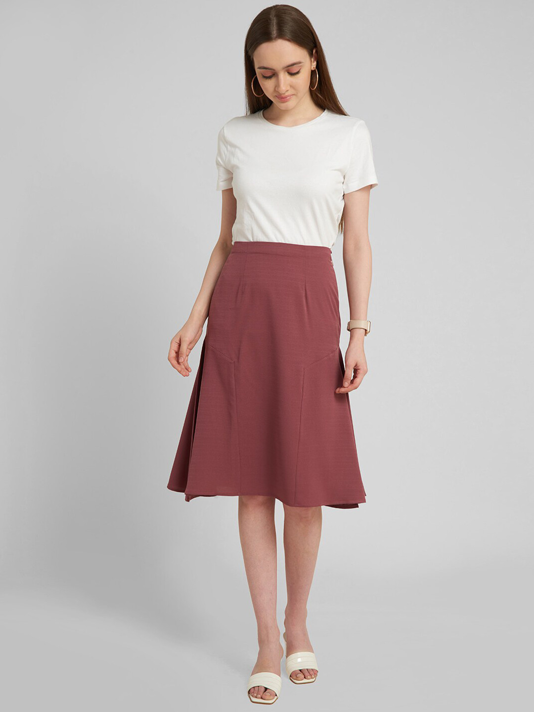 

aturabi Women Maroon Solid Flared Knee-Length Skirt