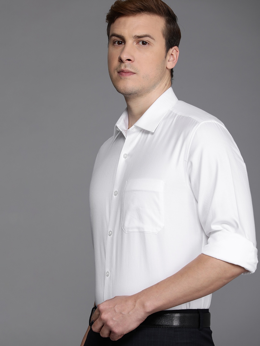

Louis Philippe Men White Slim Fit Pure Cotton Formal Shirt