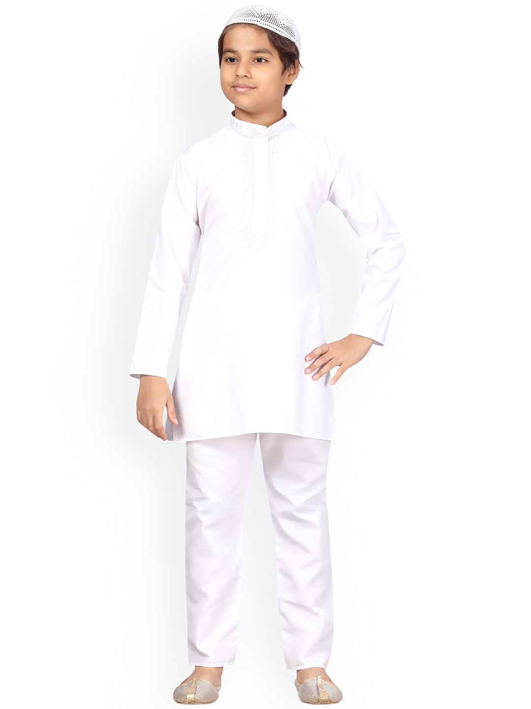 

Aarika Boys White Pleated Pure Cotton Kurta with Pyjamas