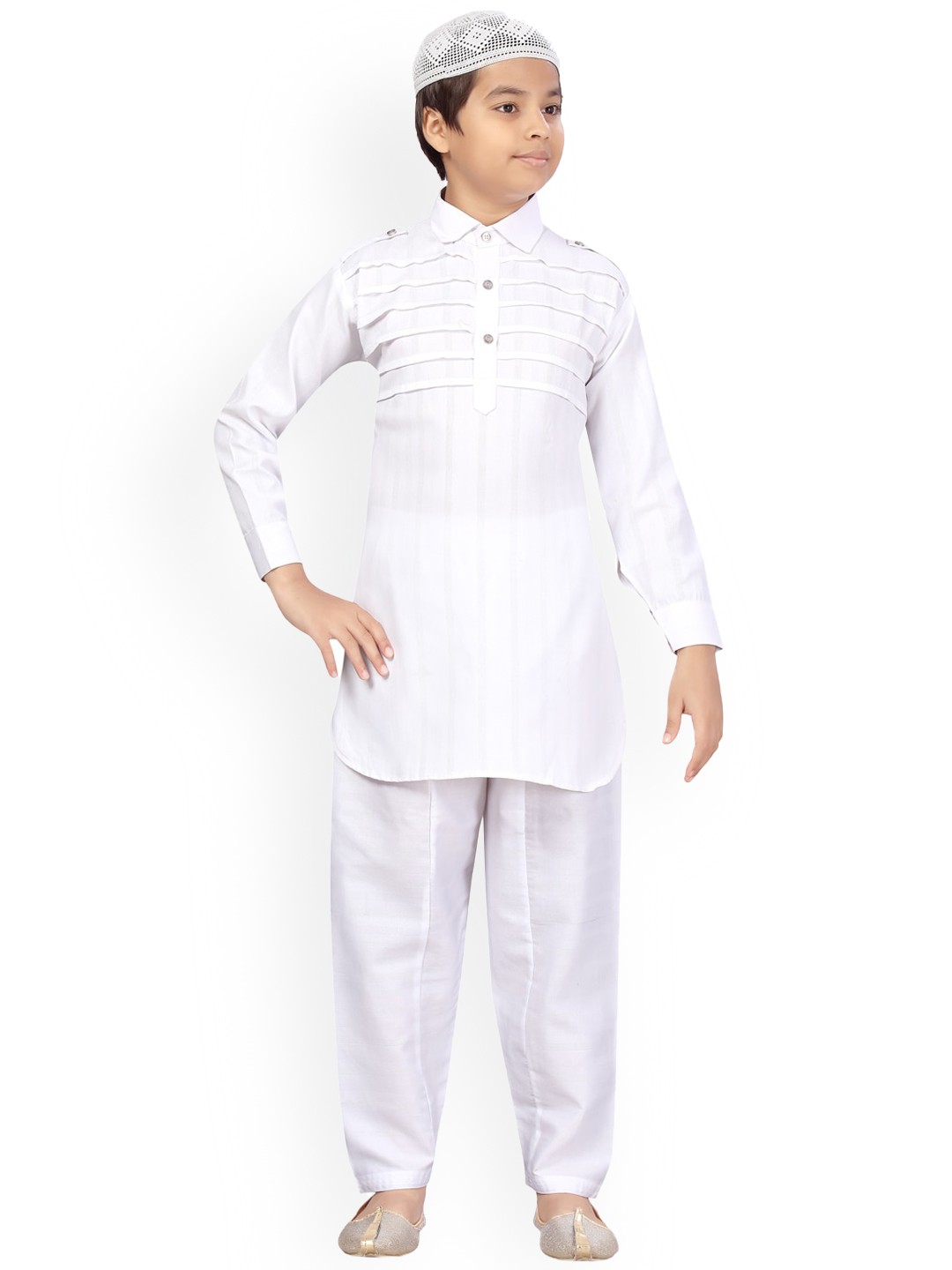 

Aarika Boys White Pleated Pure Cotton Kurti with Pyjamas
