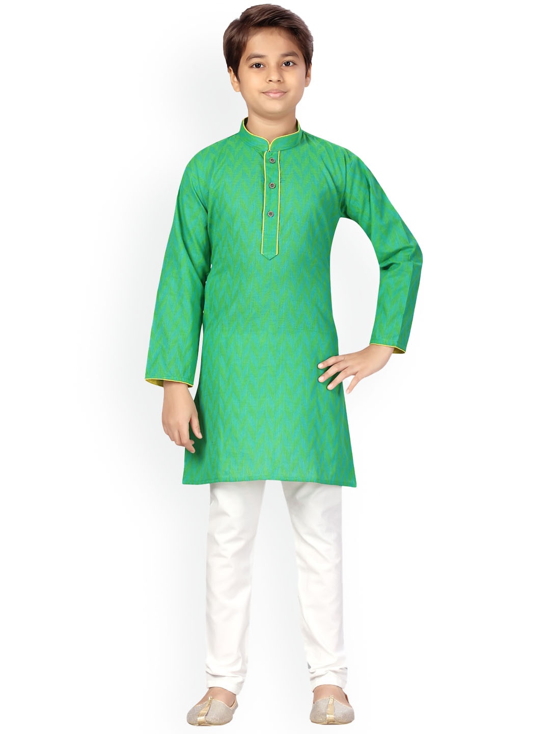 

Aarika Boys Green Pure Cotton Kurta with Pyjamas