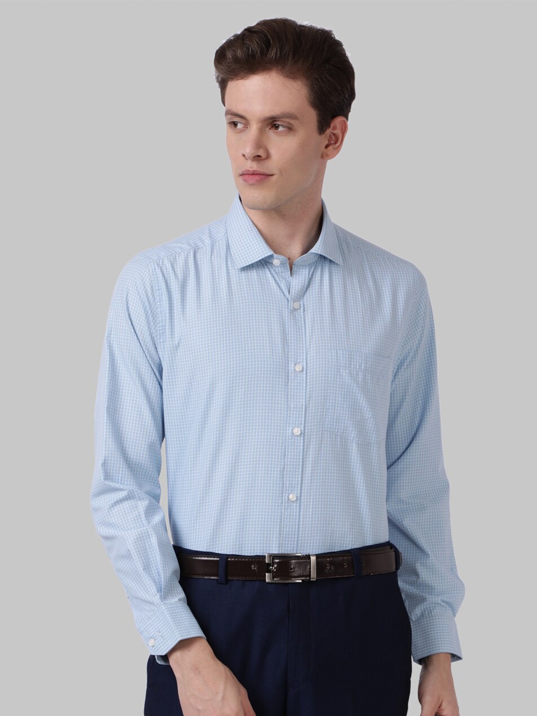 

Park Avenue Men Blue Checked Formal Shirt