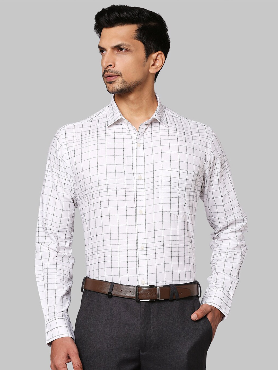 

Park Avenue Men White Slim Fit Grid Tattersall Checks Checked Formal Shirt