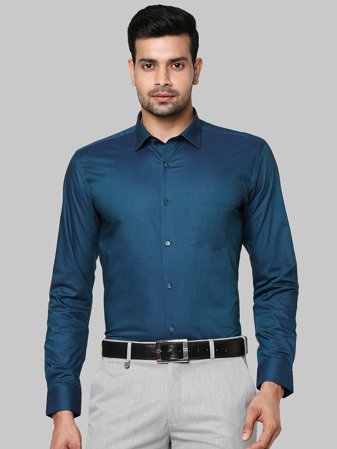 

Park Avenue Men Dark Petrol Blue Solid Slim Fit Formal Shirt
