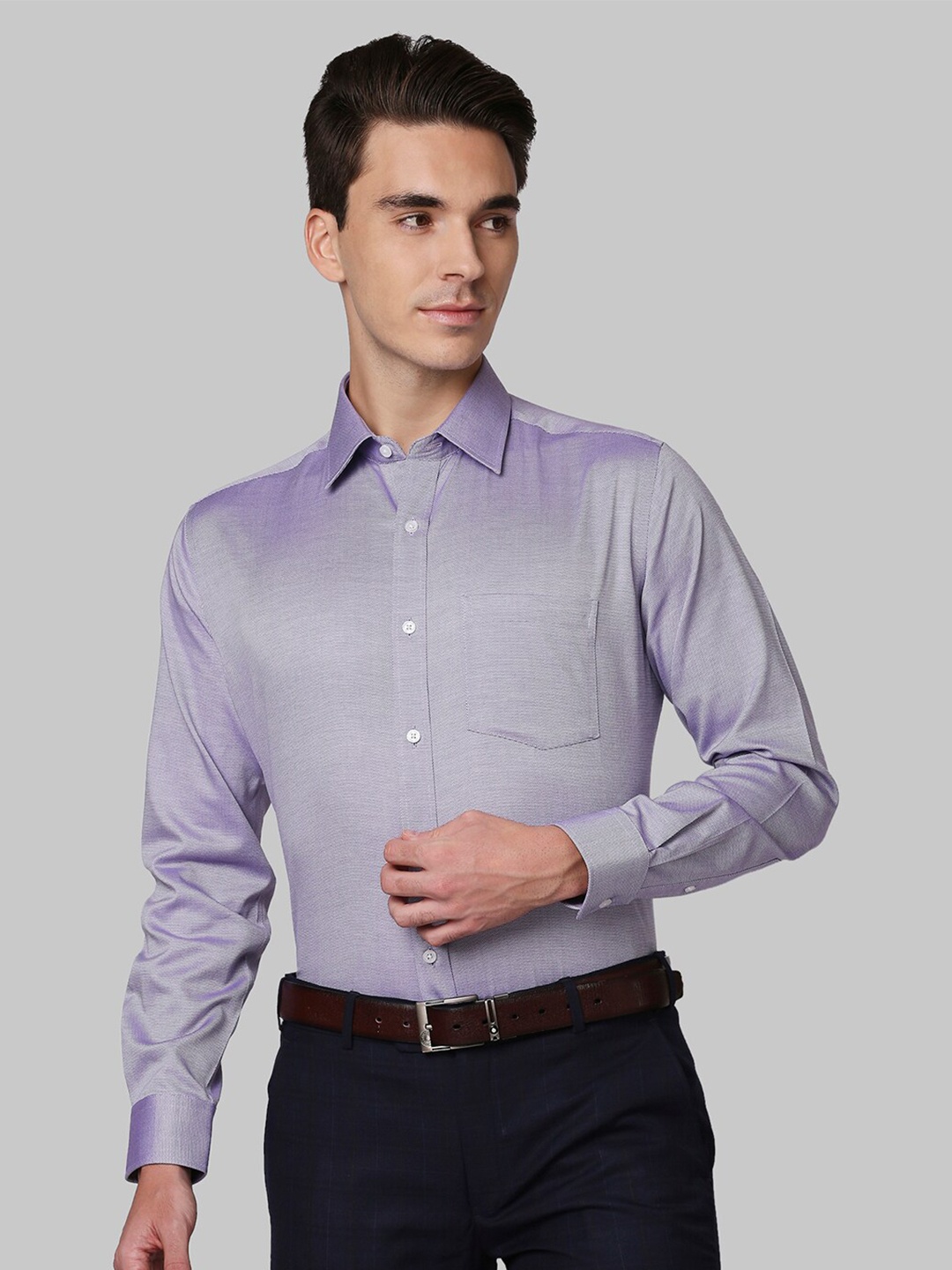

Park Avenue Men Purple Solid Formal Shirt