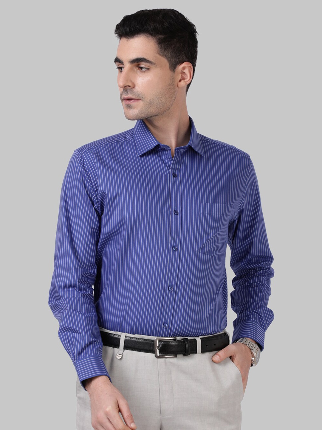 

Park Avenue Men Blue Striped Formal Shirt