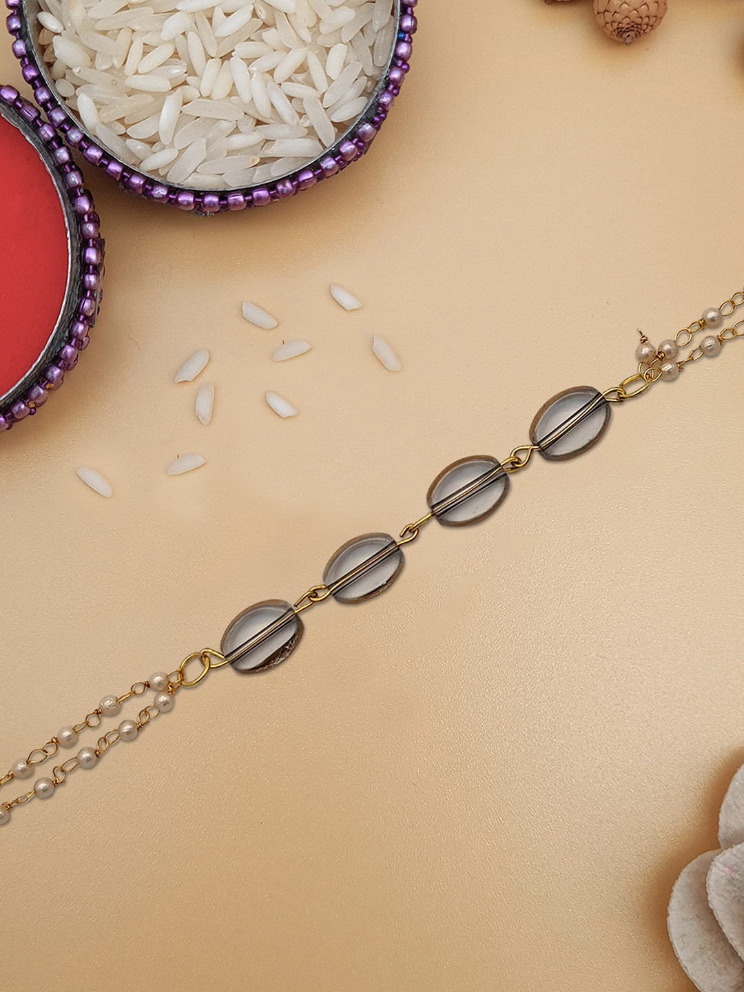 

STYBUZZ Gold-Coloured Crystal-Beaded Rakhi With Roli Chawal