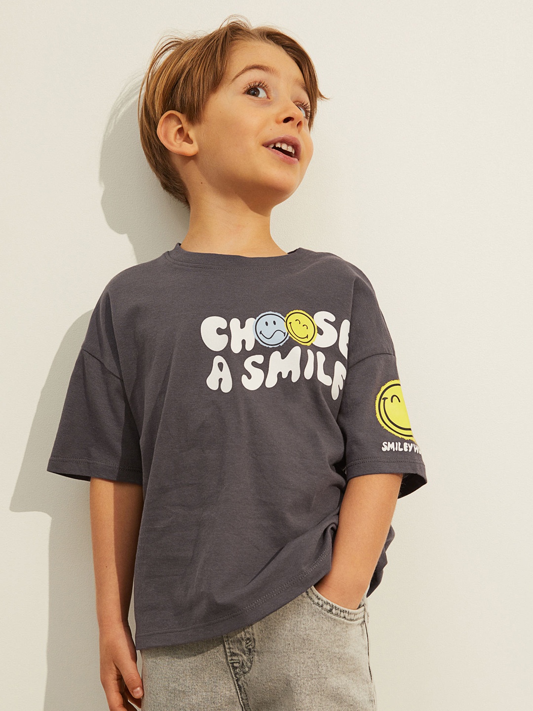 

H&M Grey Oversized Printed T-Shirt