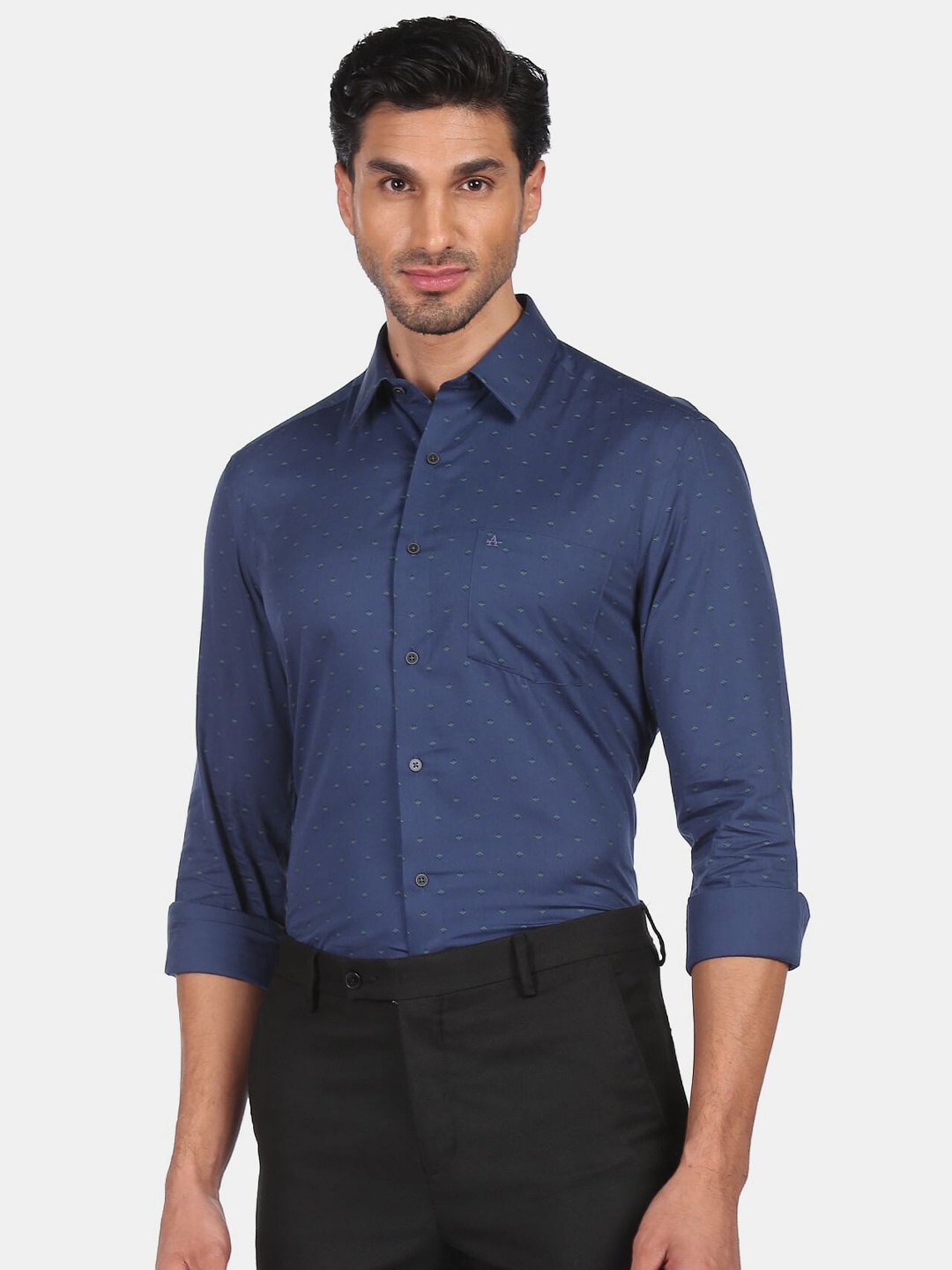 

Arrow Men Blue Slim Fit Printed Casual Shirt
