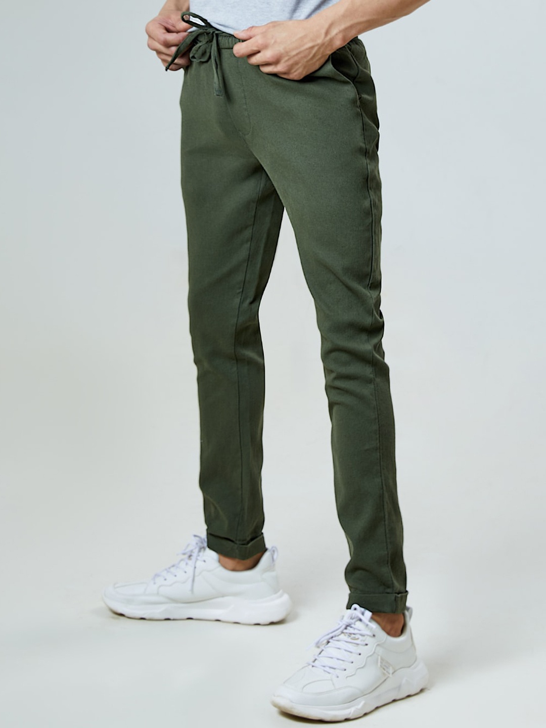 

The Souled Store Men Olive Green Solid Joggers