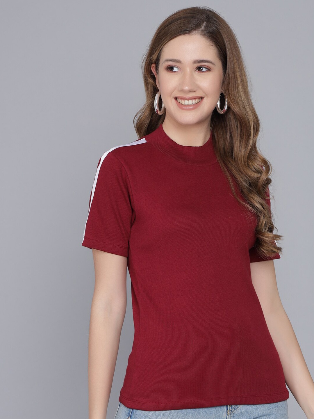 

Q-rious High Neck Short Sleeves Fitted Top, Maroon