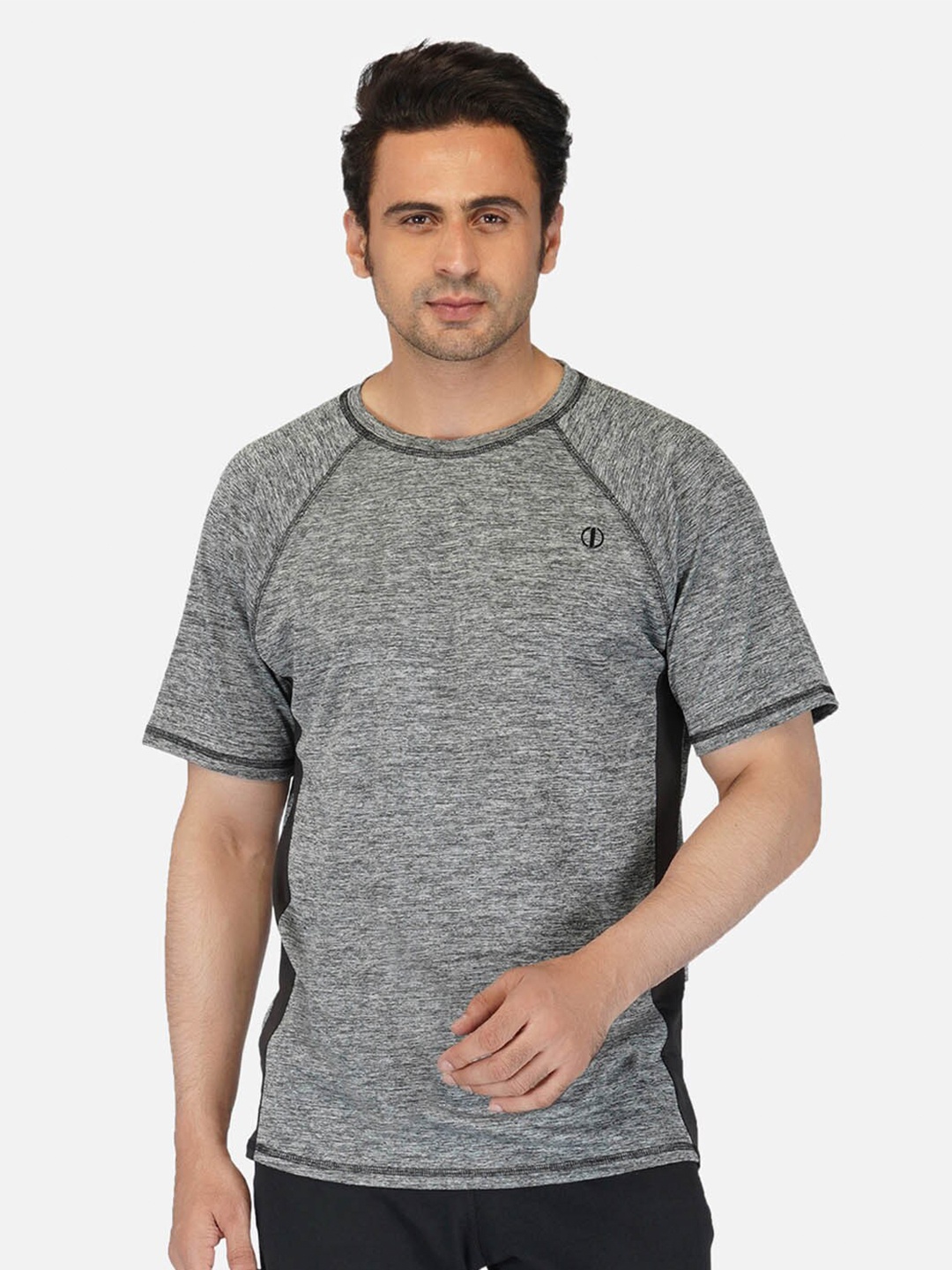 

IMPERATIVE Men Grey T-shirt