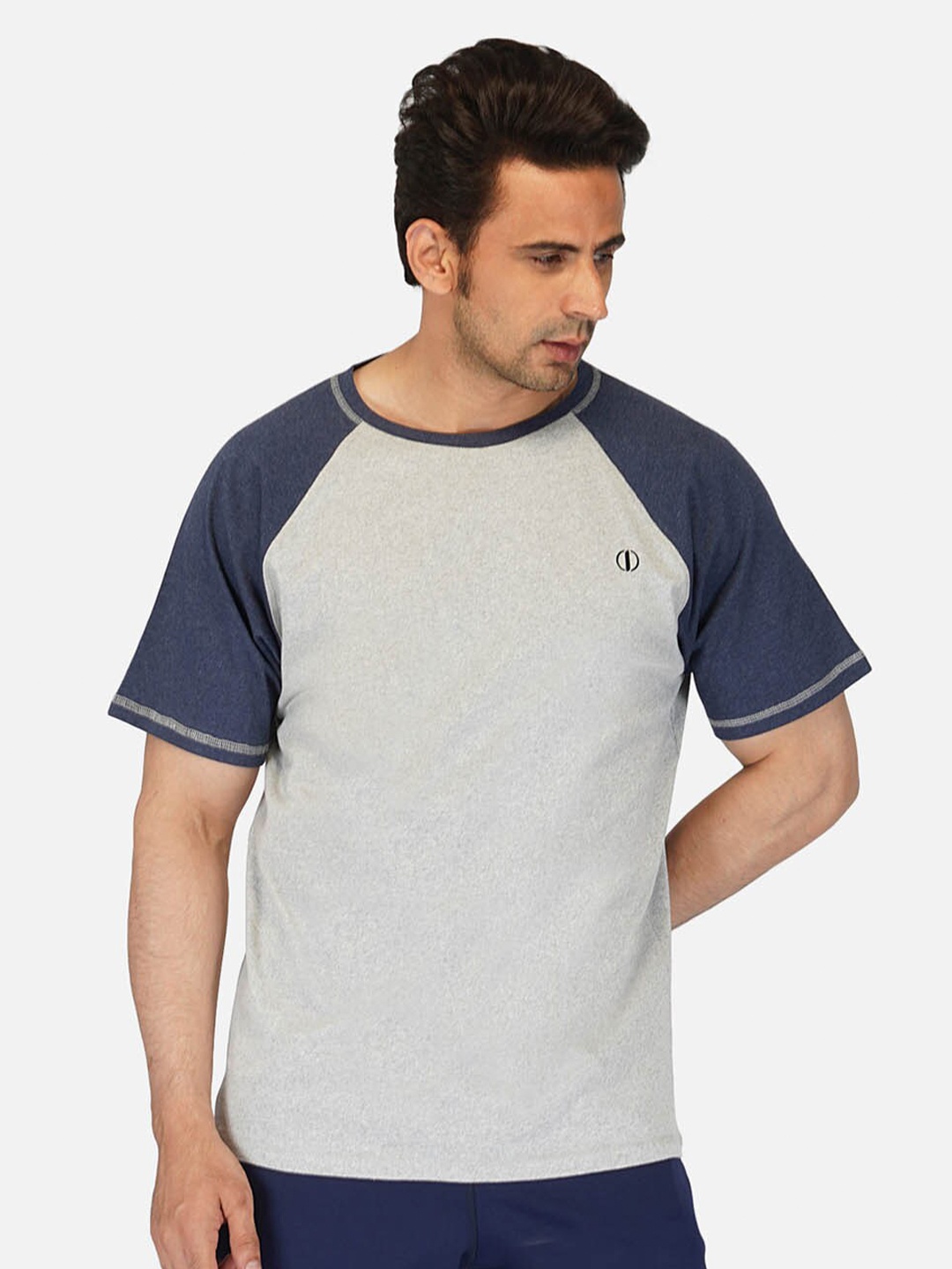 

IMPERATIVE Men Grey Melange Colourblocked Anti Odour Applique T-shirt