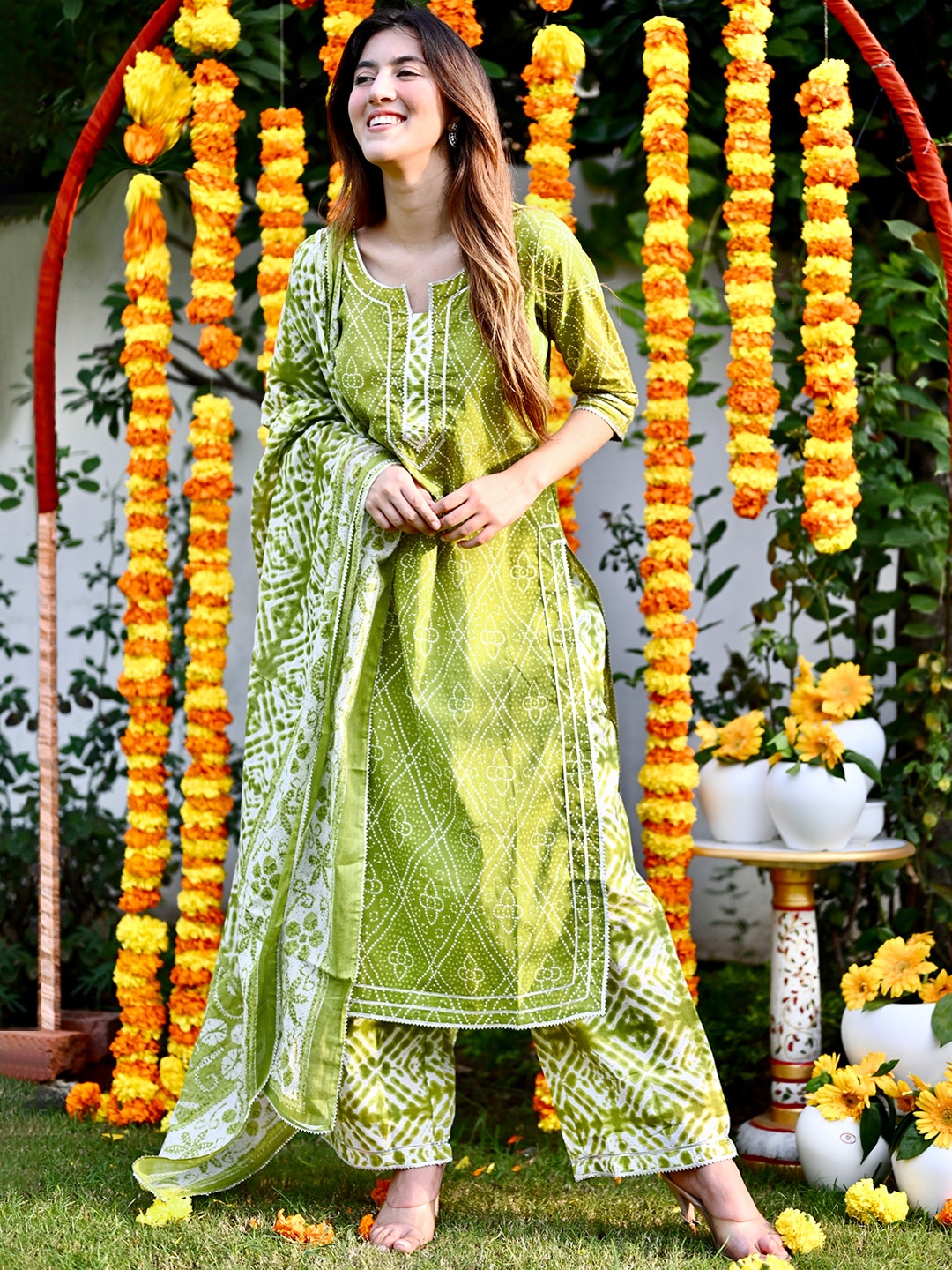 

Libas Women Green Bandhani Printed Pure Cotton Kurta with Palazzos & With Dupatta