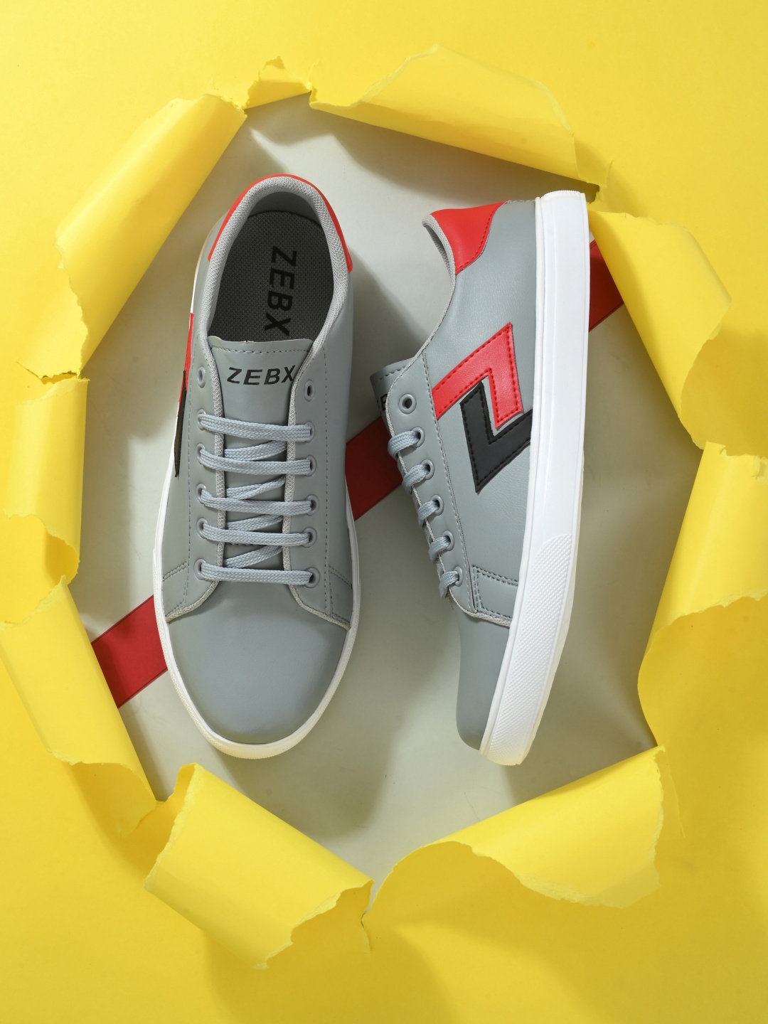 

ZEBX Men Grey Colourblocked Sneakers