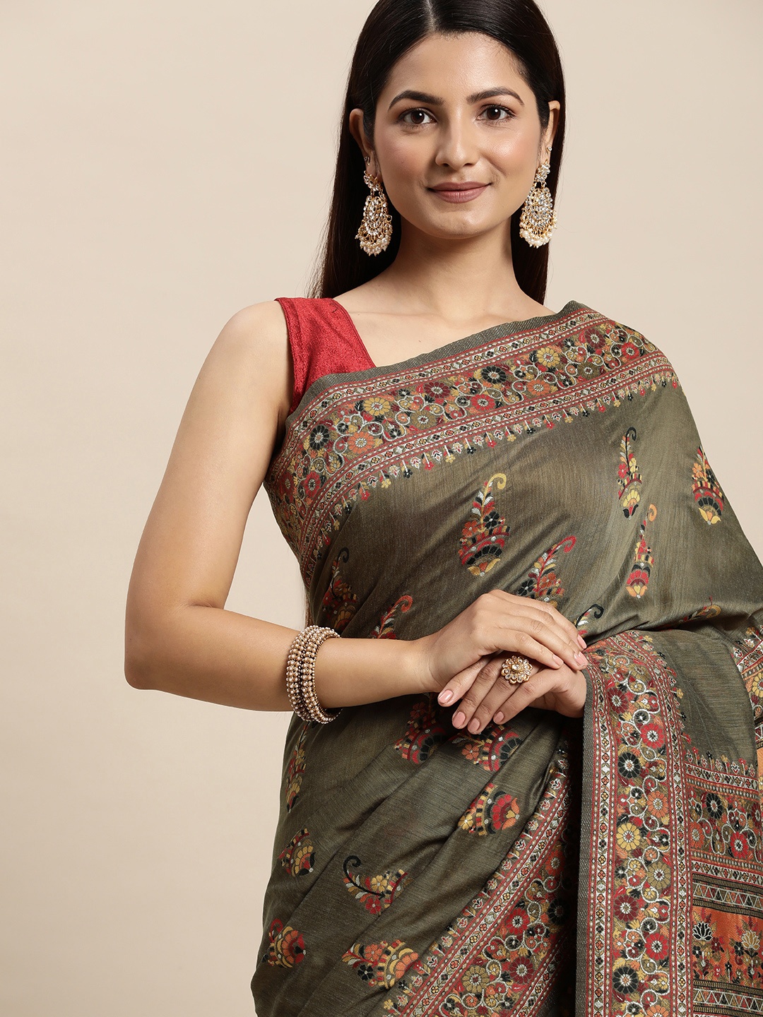 

AYKA CLOTHINGS Brown & Red Floral Woven Design Kanjeevaram Saree