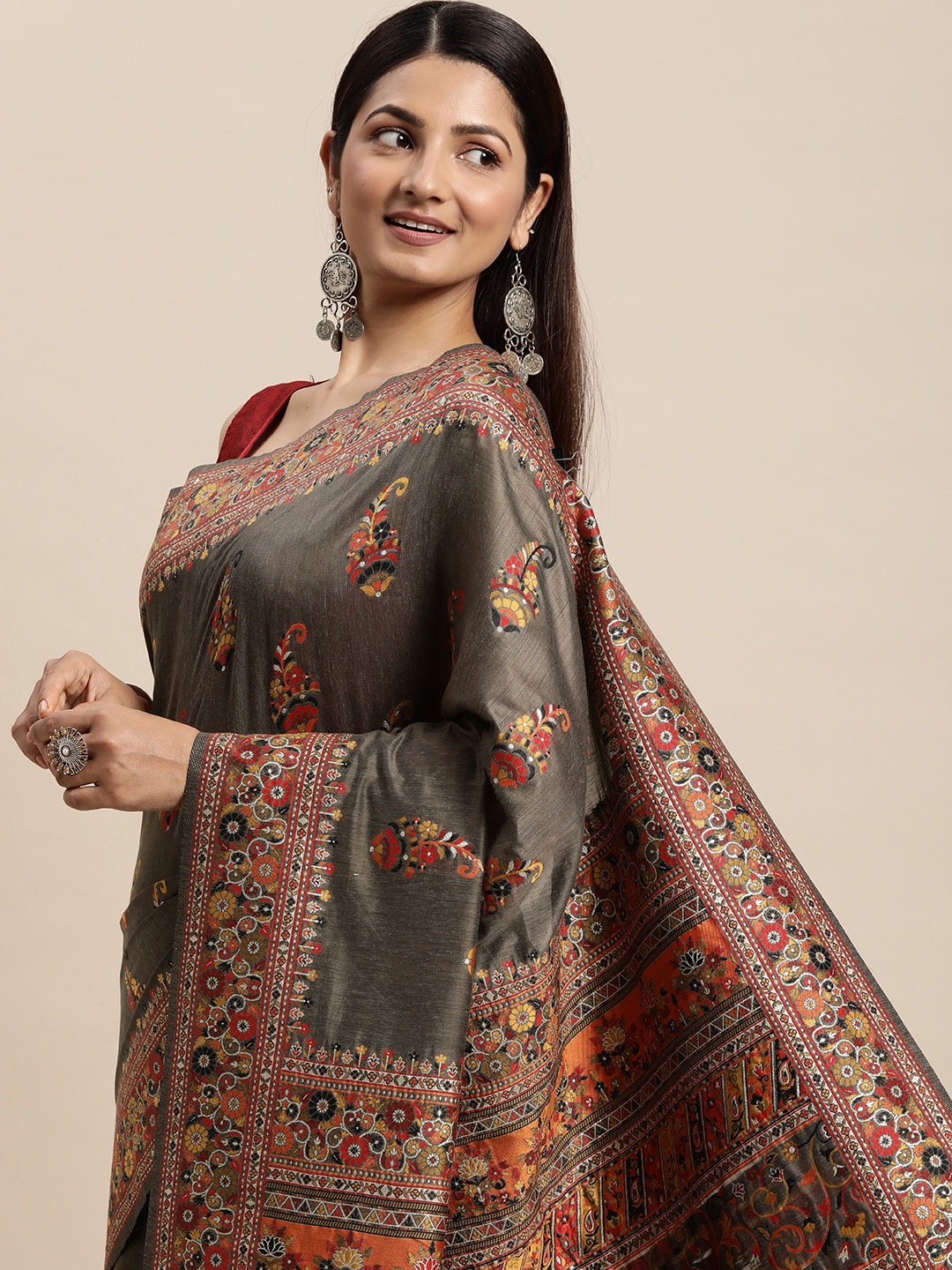 

AYKA CLOTHINGS Grey & Coral Orange Floral Jacquard Cotton Kanjeevaram Saree