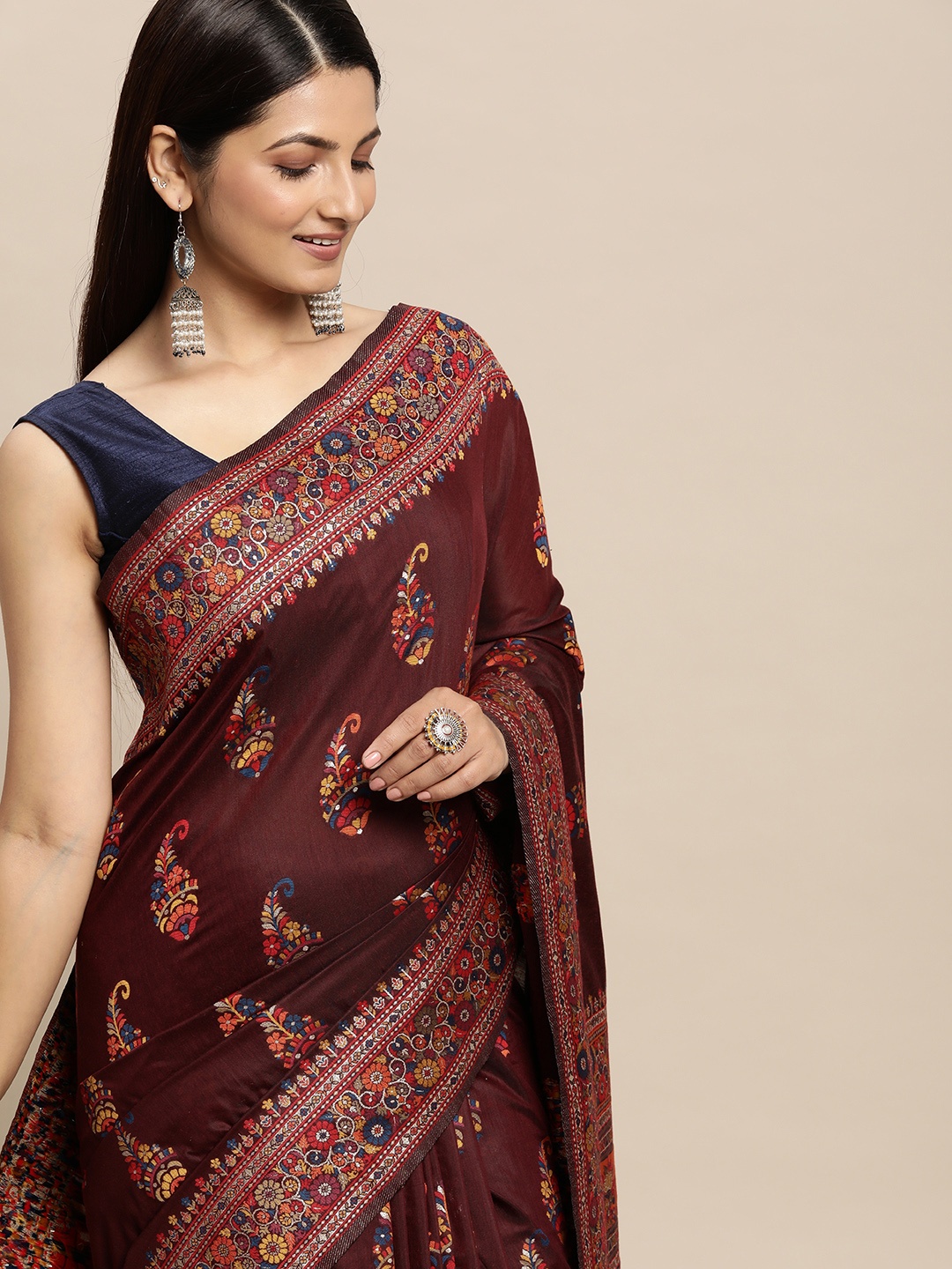 

AYKA CLOTHINGS Maroon & Blue Floral Woven Design Kanjeevaram Saree