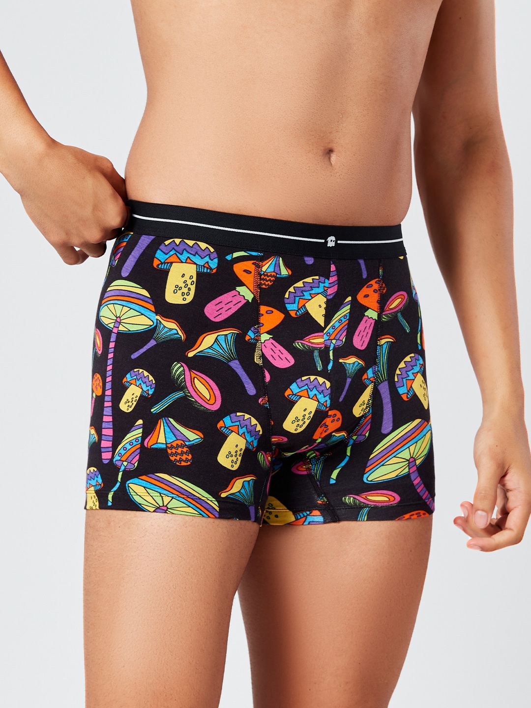 

The Souled Store Men Black Printed Trunk 177628