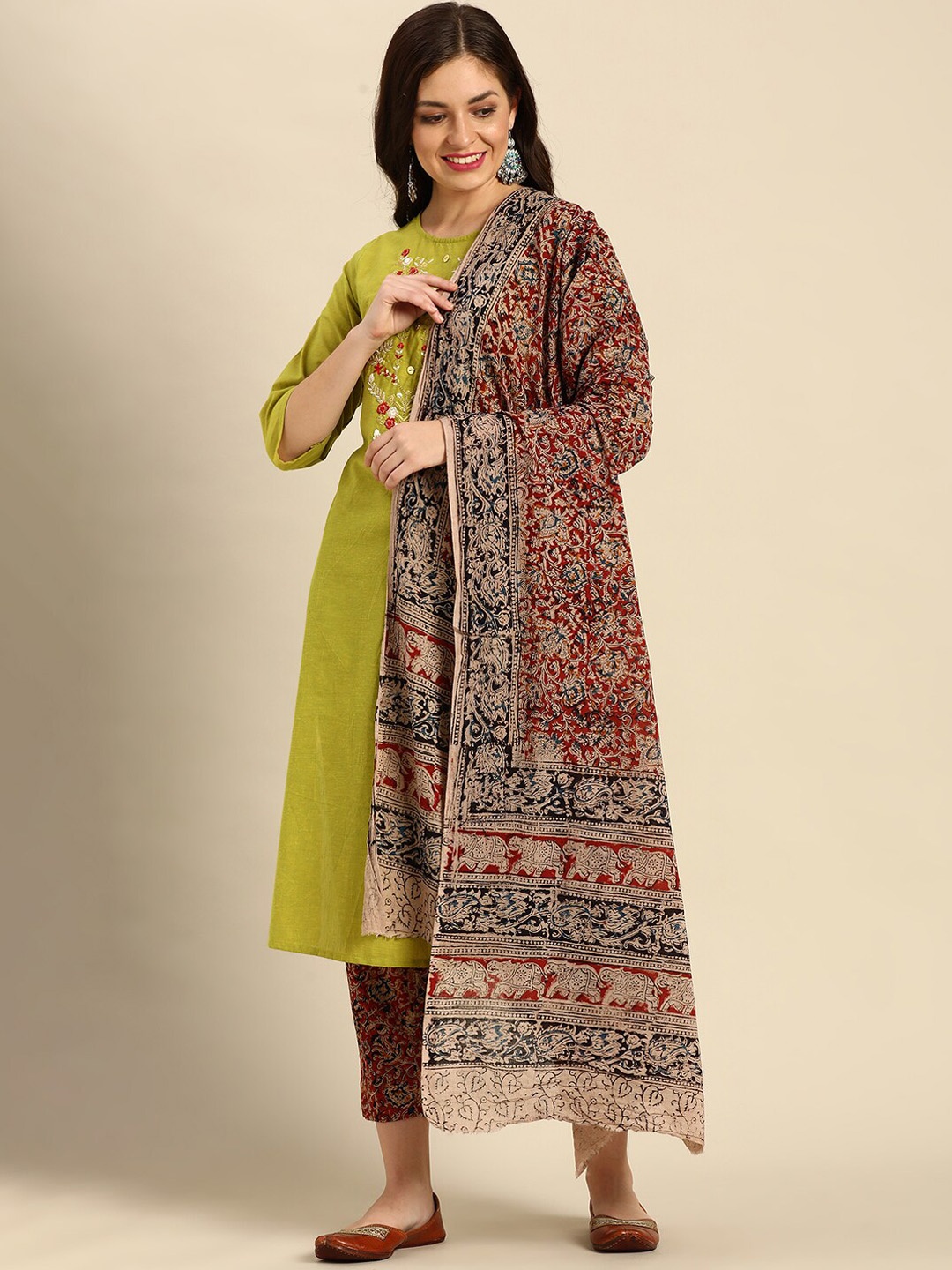 

FLAVIDO Women Green Ethnic Motifs Pure Cotton Kurta with Trousers & With Dupatta