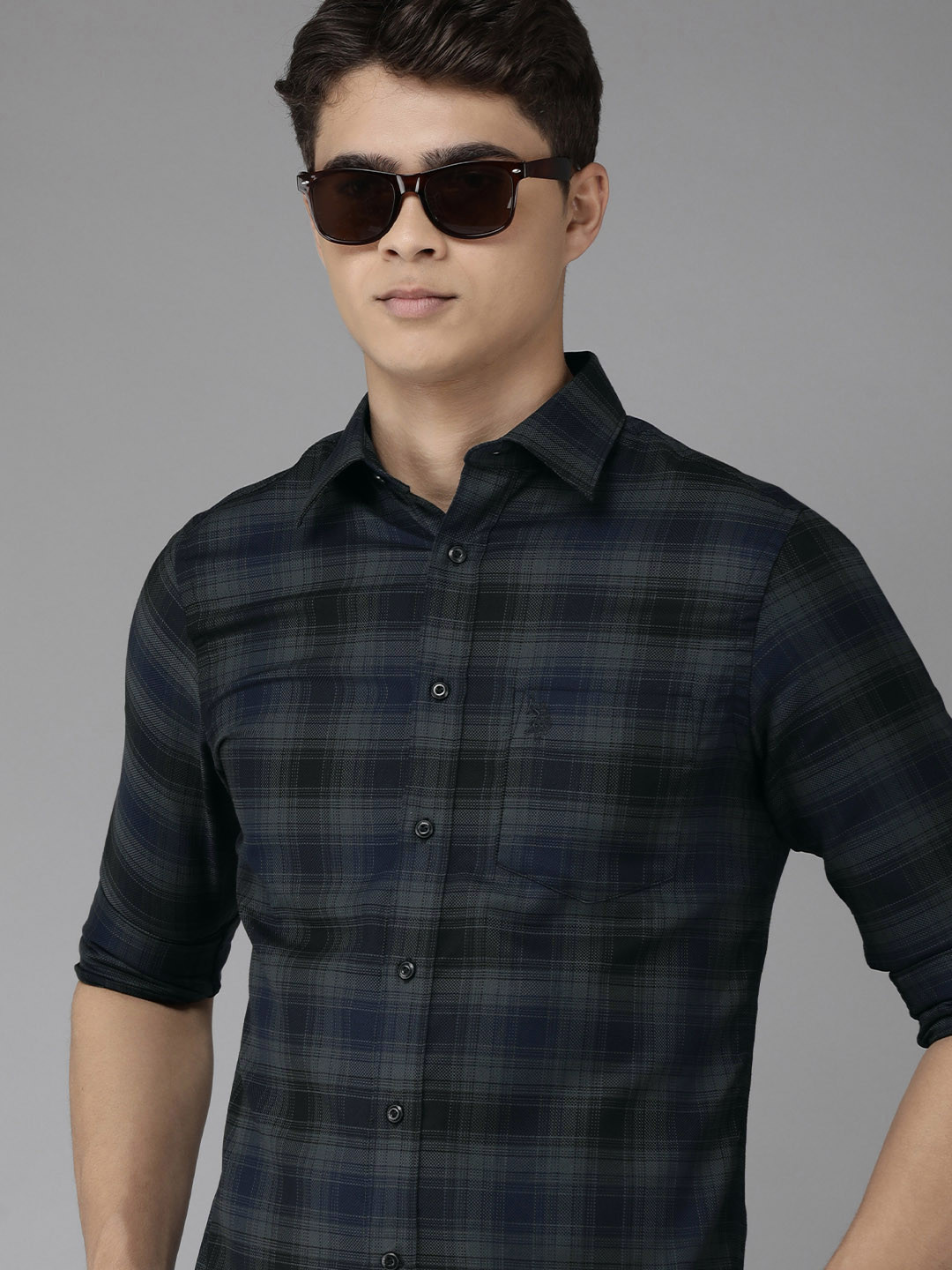 

U S Polo Assn Men Grey & Navy Blue Tailored Fit Tartan Checked Pure Cotton Casual Shirt