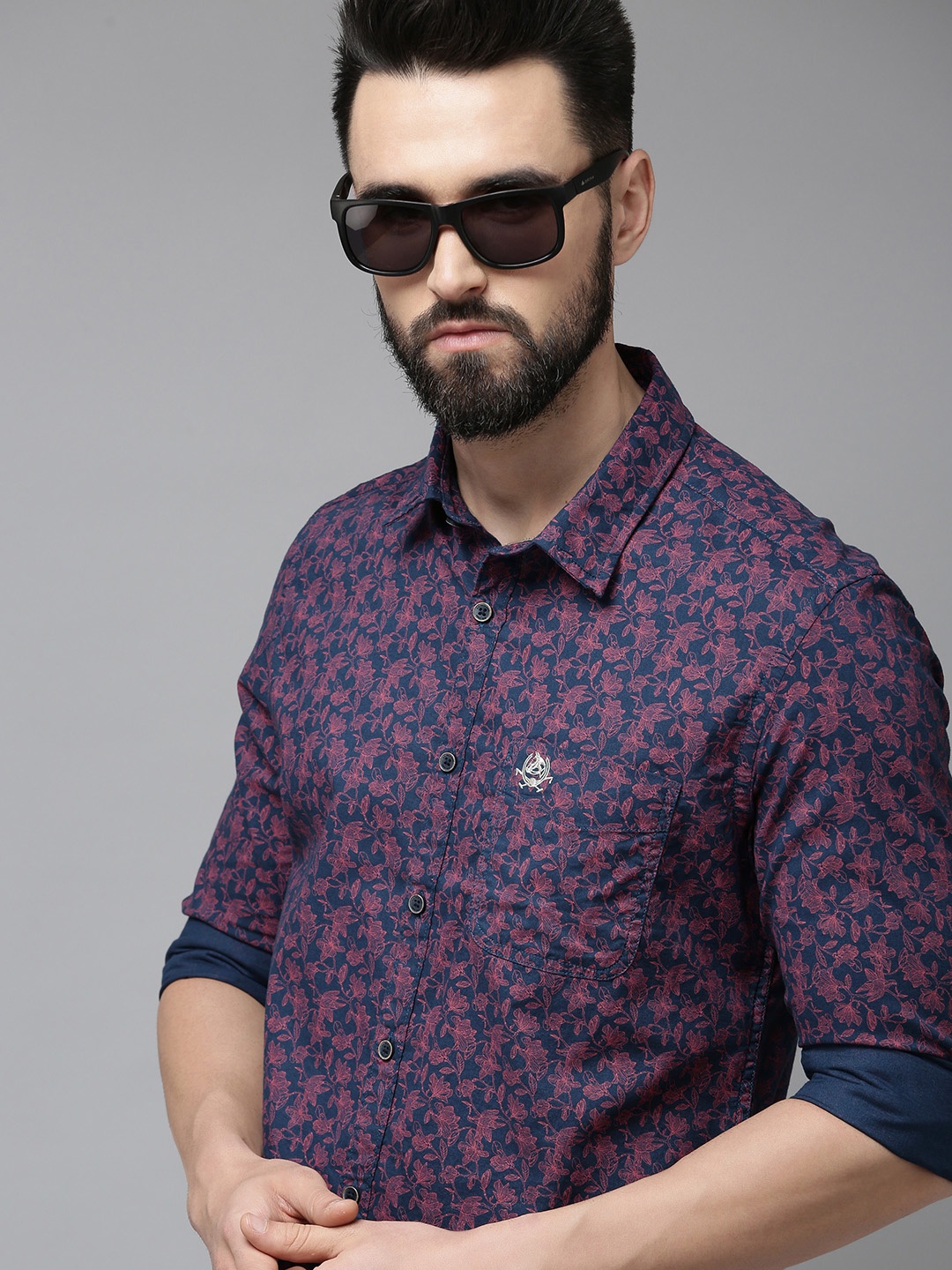 

U S Polo Assn Denim Co Men Navy Blue And Red Slim Fit Floral Printed Pure Cotton Shirt