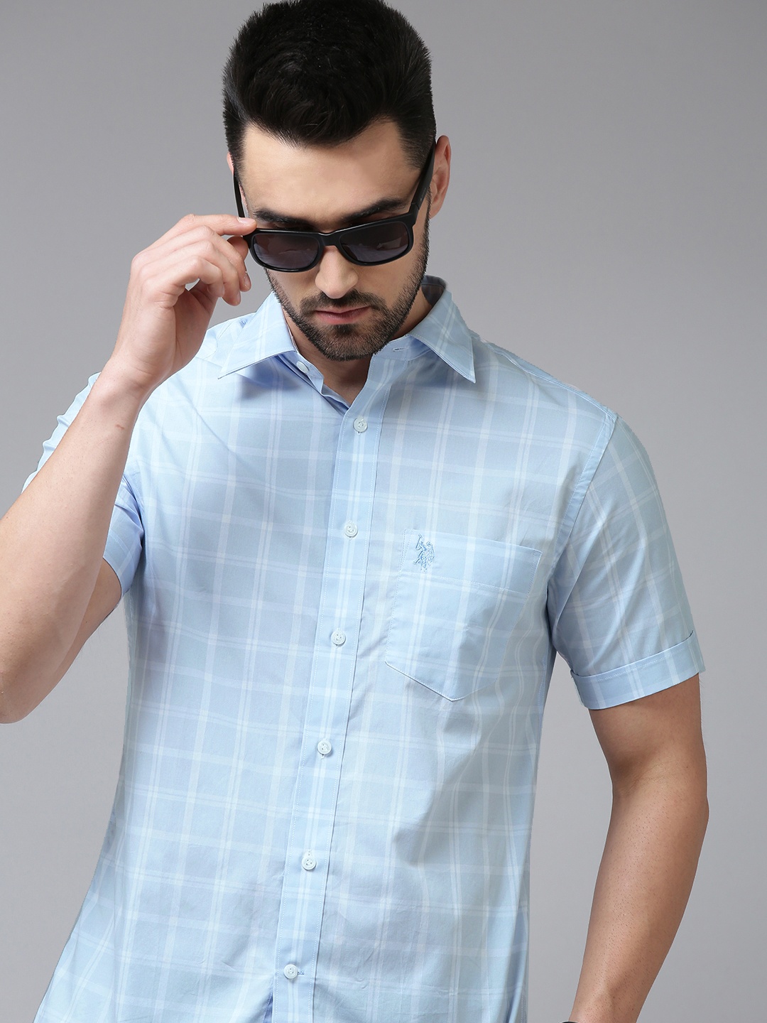 

U S Polo Assn Men Blue & White Tailored Fit Checked Pure Cotton Casual Shirt