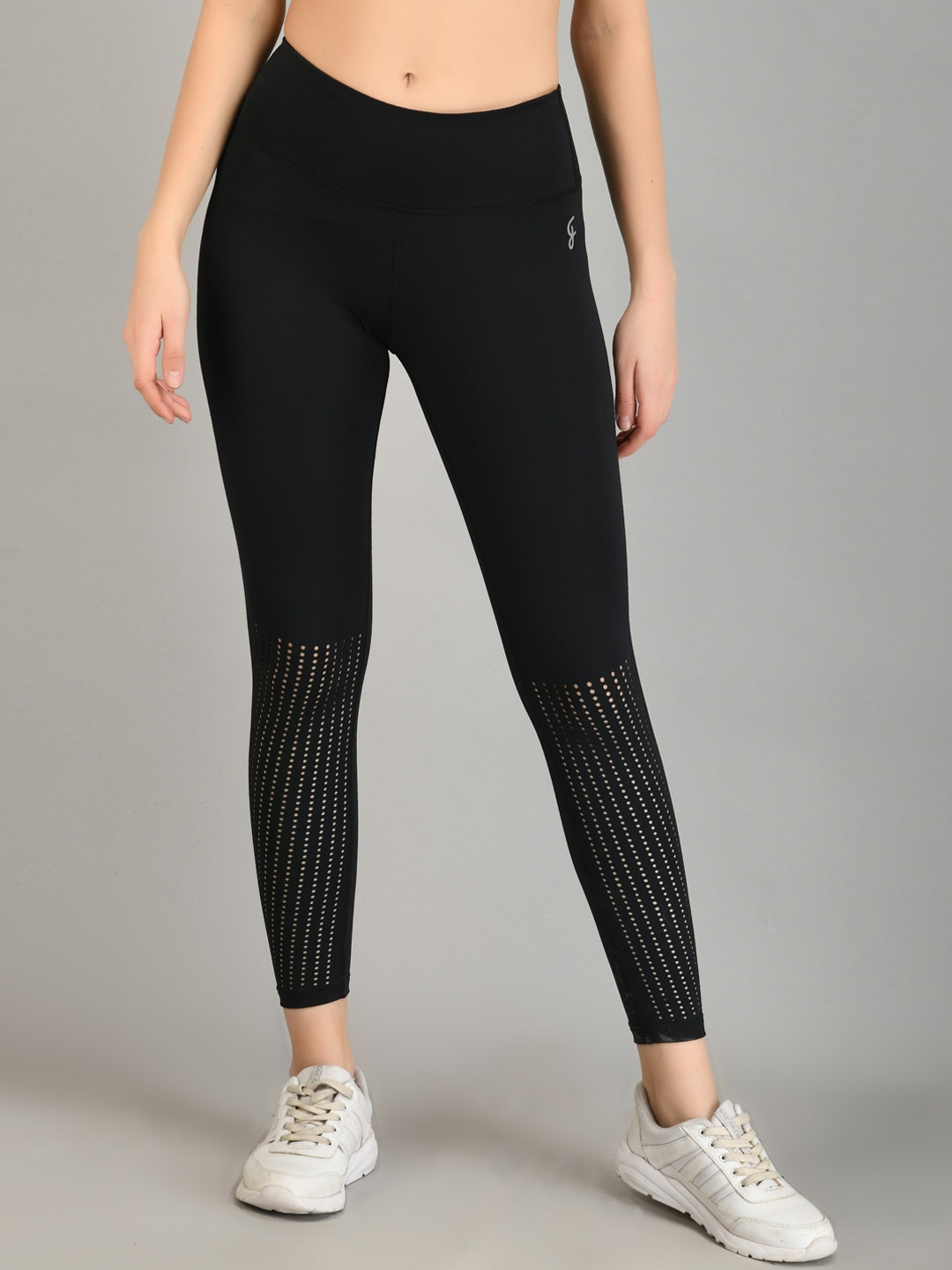 

FITLETHICS Women Black Solid Tights
