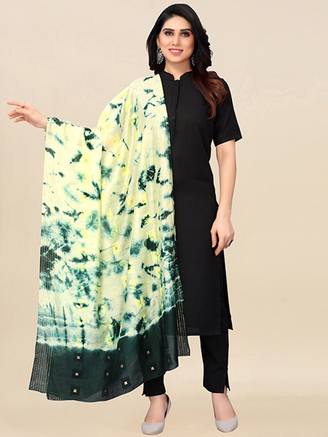 

KALINI Cream-Coloured & Green Ombre Printed Cotton Silk Shibori Dupatta