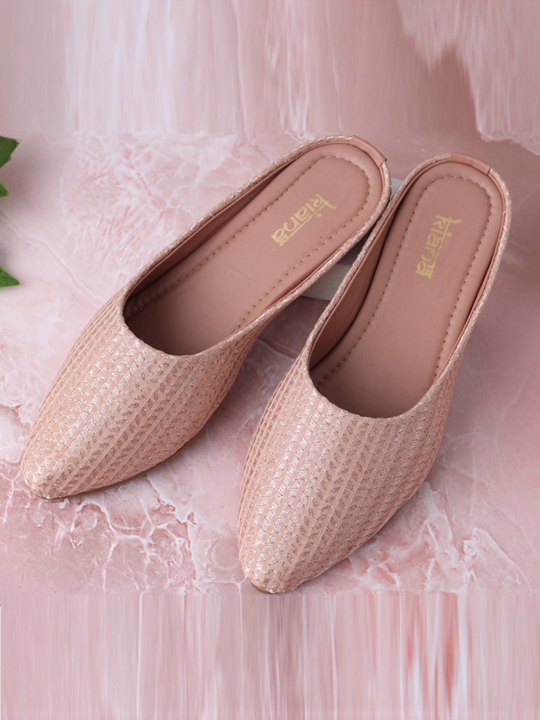 

Kiana House Of Fashion Women Pink Textured Leather Ethnic Flats