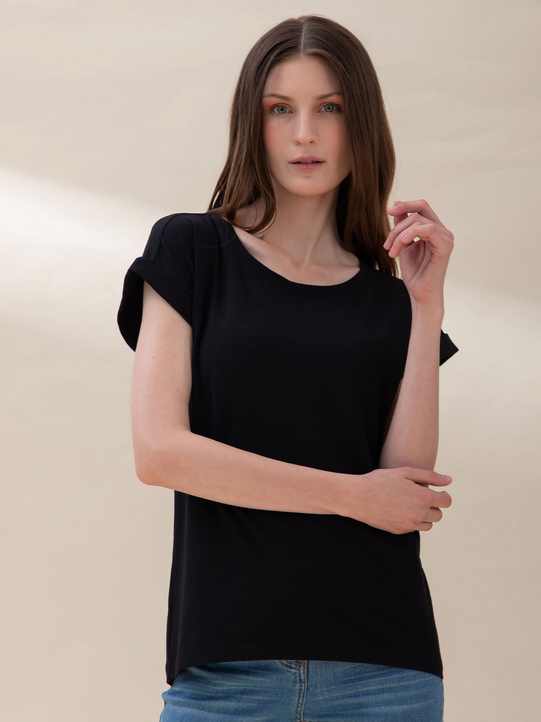 

B.Copenhagen Women Black Extended Sleeves T-shirt