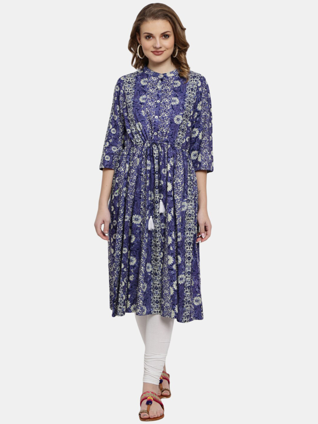 

V-Mart Women Blue Dyed Flared Sleeves Mirror Work Kurta