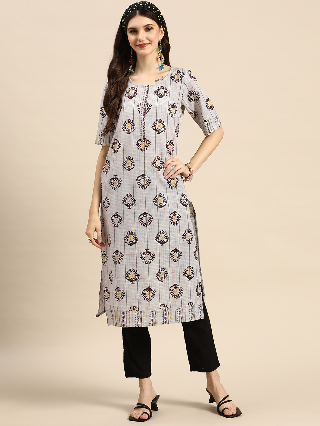 

Sangria Women Grey Floral Printed Floral Kurta