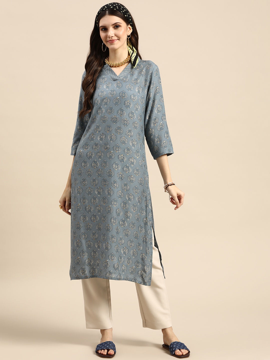 

Sangria Women Blue Ethnic Motifs Printed Floral Kurta