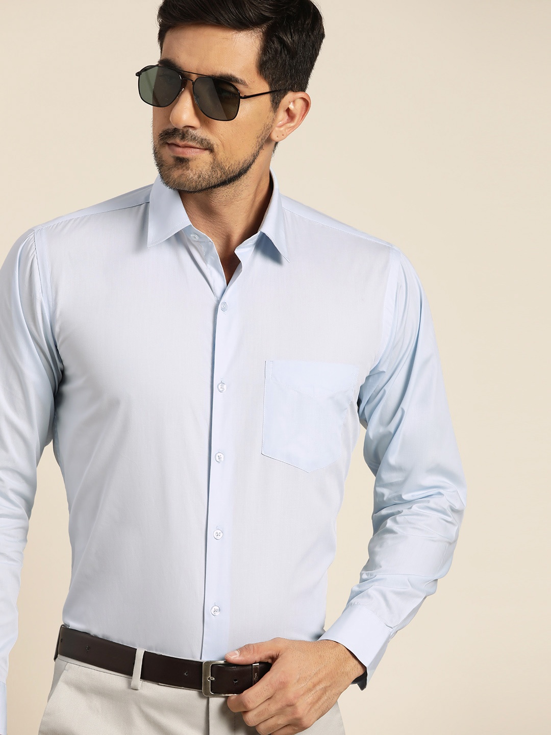 

Hancock Men Blue Solid Slim Fit Pure Cotton Formal Shirt