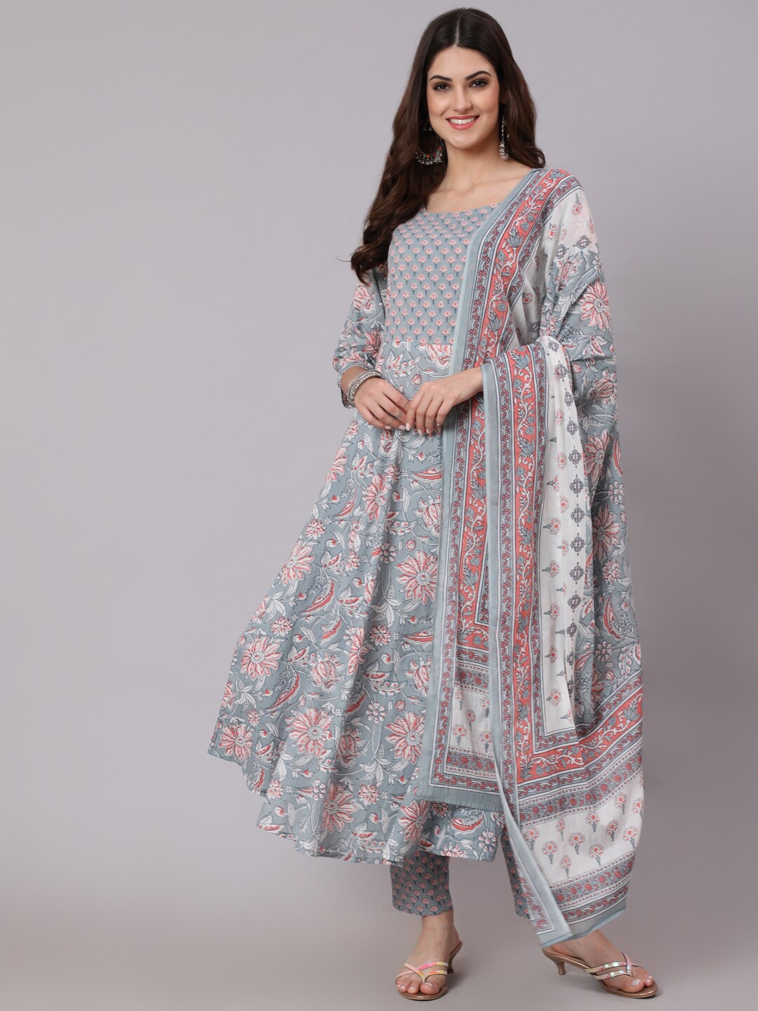 

Nayo Women Grey Yoke Design Pure Cotton Kurta with Trousers & With Dupatta