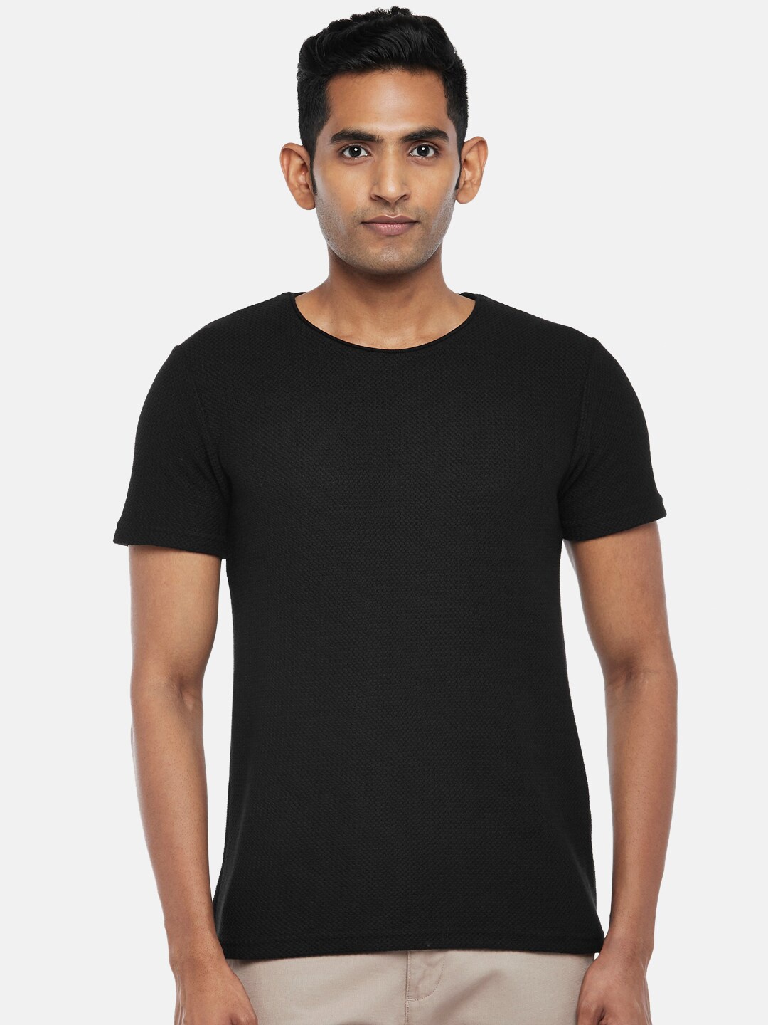 

BYFORD by Pantaloons Men Black Slim Fit T-shirt
