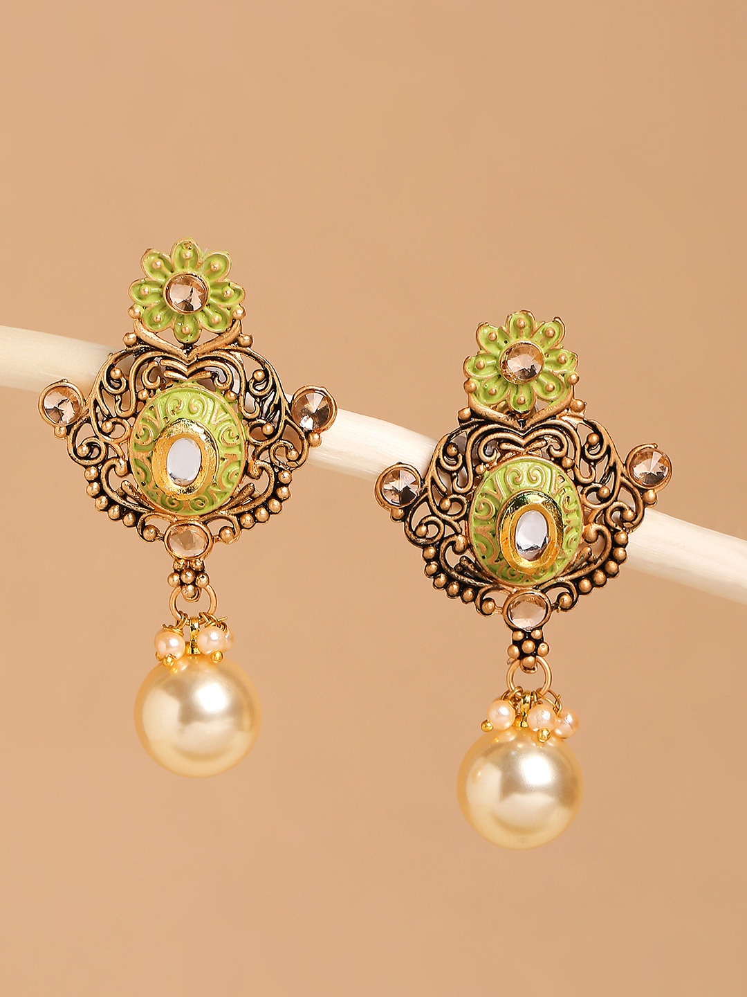 

OOMPH Green Floral Drop Earrings